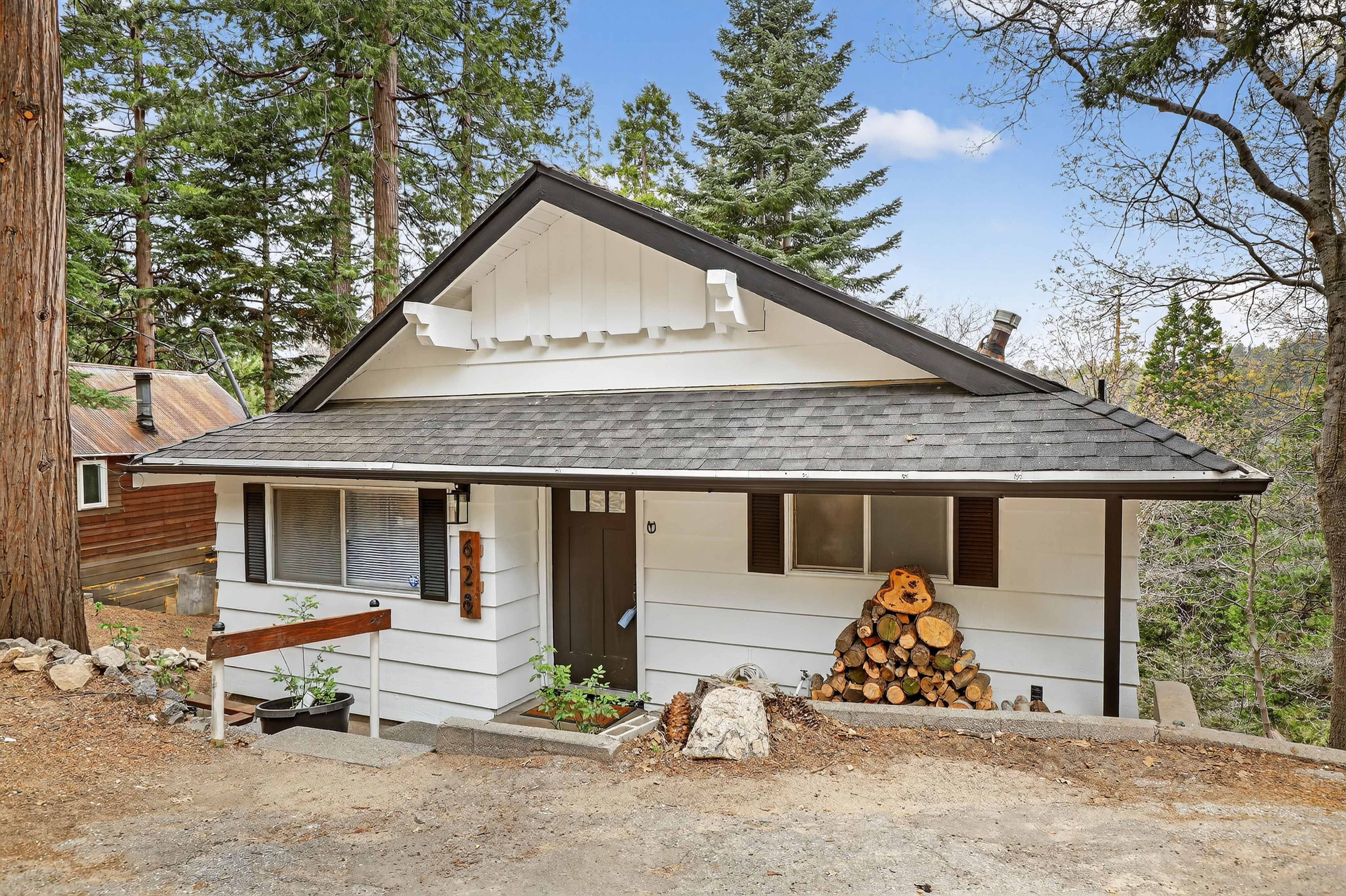  628 Rose Lane, Lake Arrowhead, CA 92391 - 物件實景