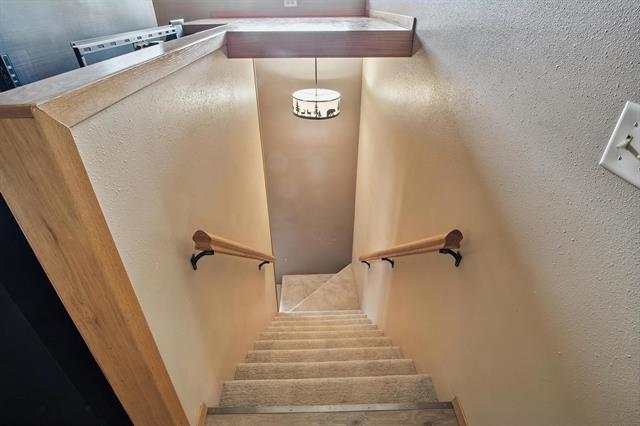 Hot Springs, South Dakota, 57747, United States, 4 Bedrooms Bedrooms, ,2 BathroomsBathrooms,Residential,For Sale,1888090