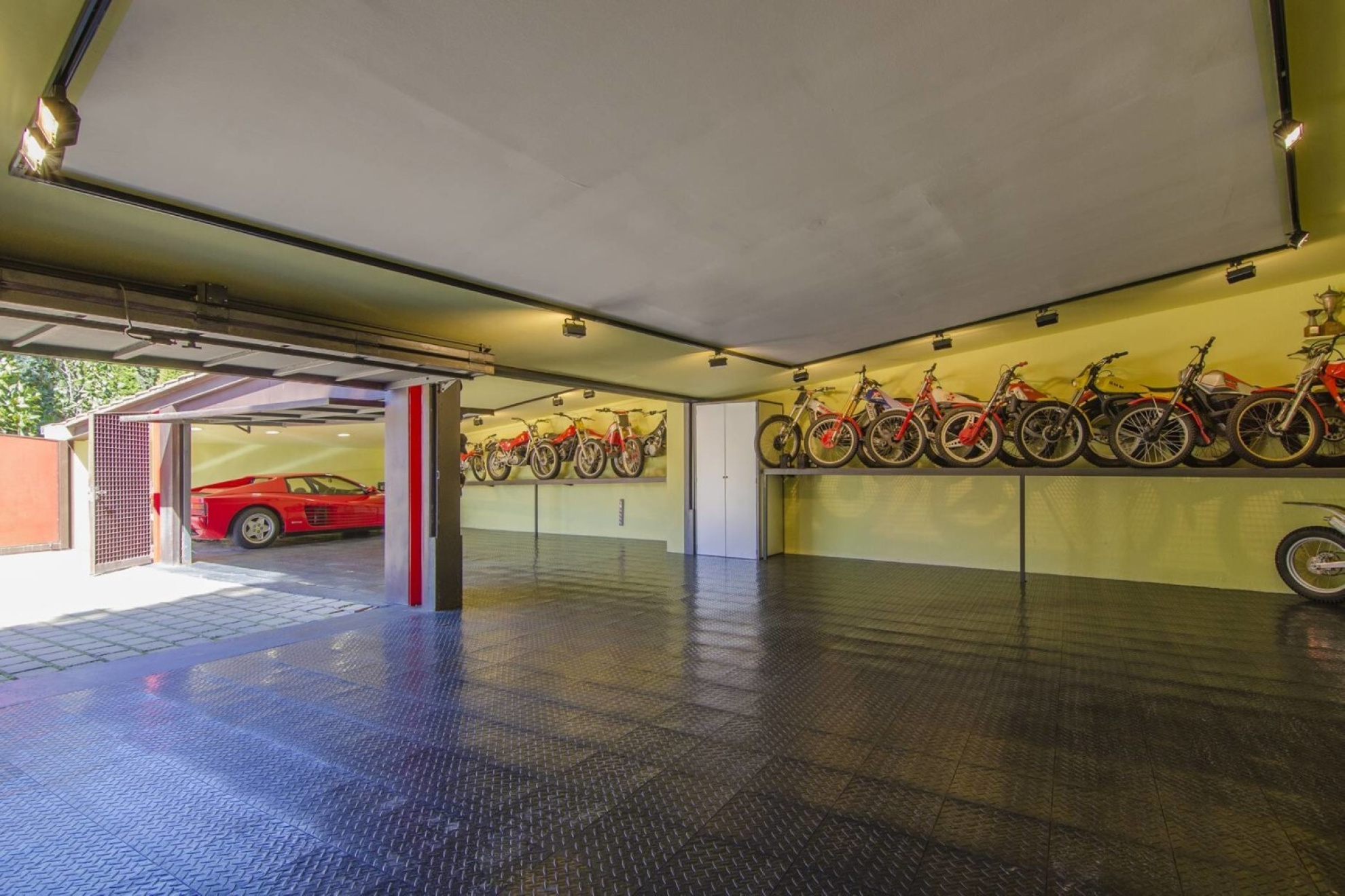  Luxurious property in exclusive residential area of Maresme, Barcelona. - 物件實景