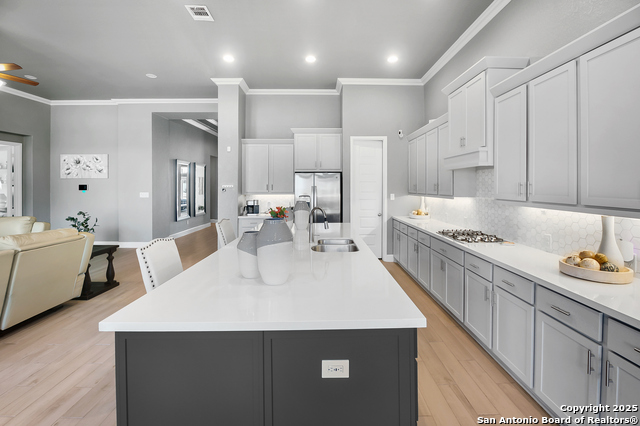 San Antonio, Texas, 78254, United States, 4 Bedrooms Bedrooms, ,4 BathroomsBathrooms,Residential,For Sale,1867143