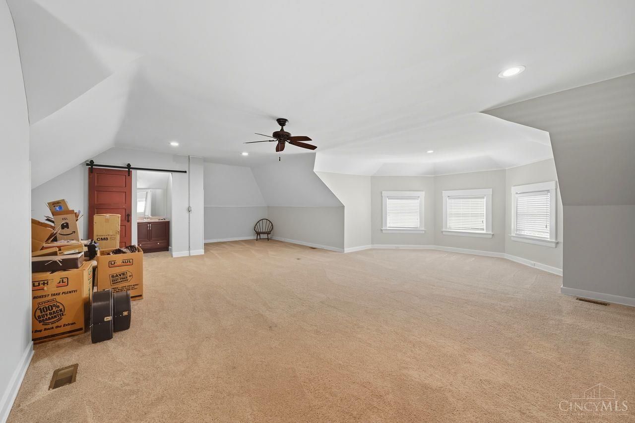 Norwood, Ohio, 45212, United States, 5 Bedrooms Bedrooms, ,5 BathroomsBathrooms,Residential,For Sale,1948609