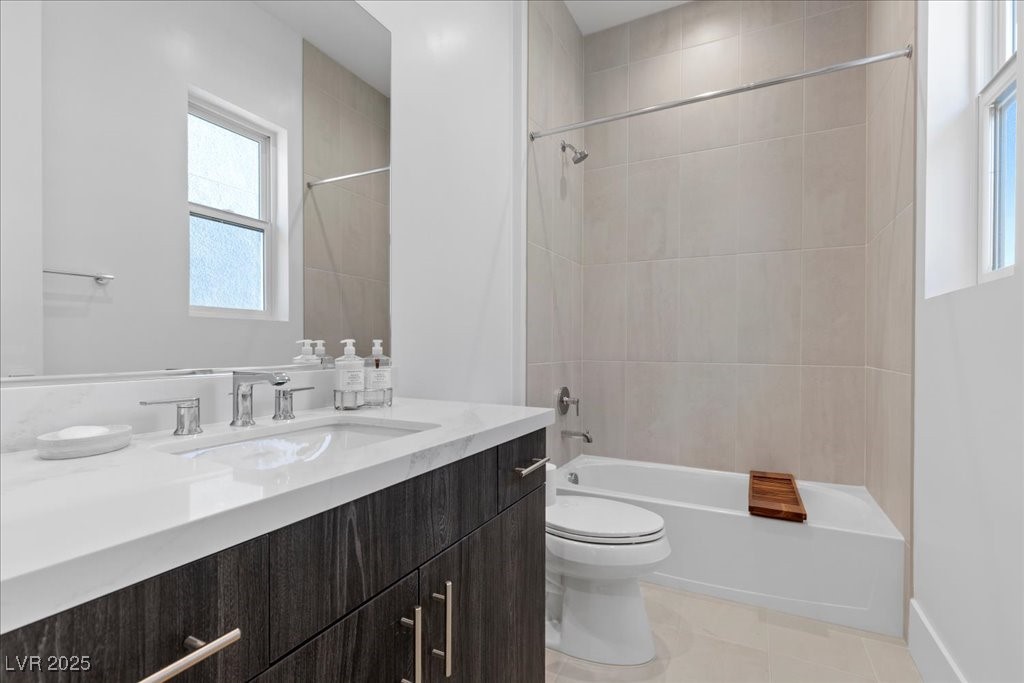 Las Vegas, Nevada, 89135, United States, 5 Bedrooms Bedrooms, ,6 BathroomsBathrooms,Residential,For Sale,1987610