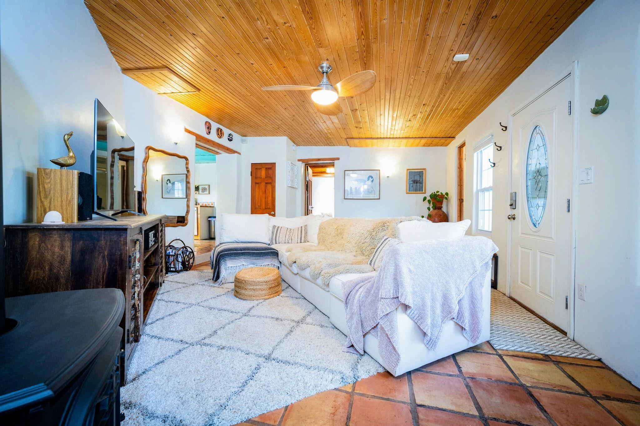 Ranchos De Taos, New Mexico, 87557, United States, 3 Bedrooms Bedrooms, ,3 BathroomsBathrooms,Residential,For Sale,1688394