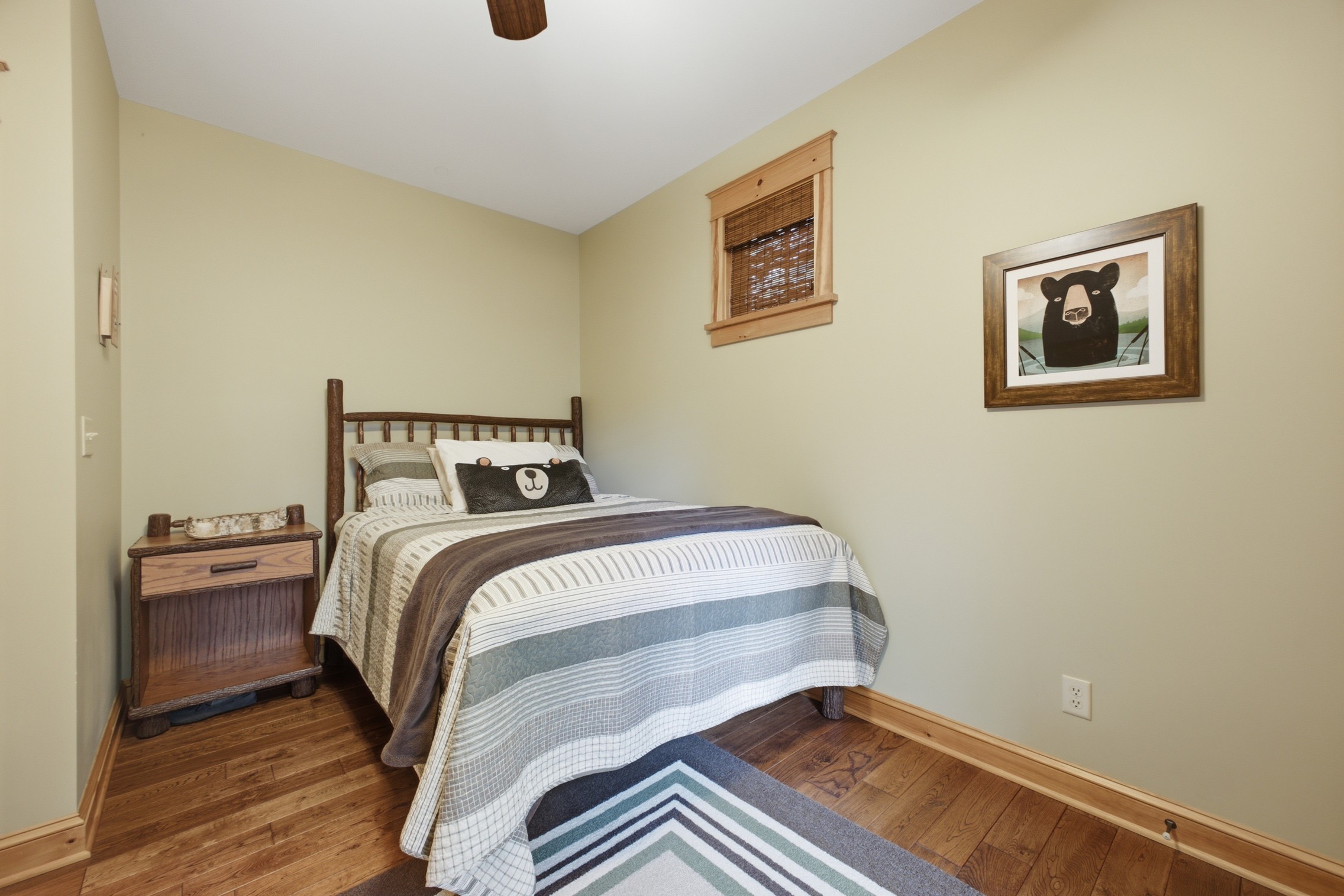 64 Pointe Drive, Schroon Lake, NY, 12870 - 物件實景