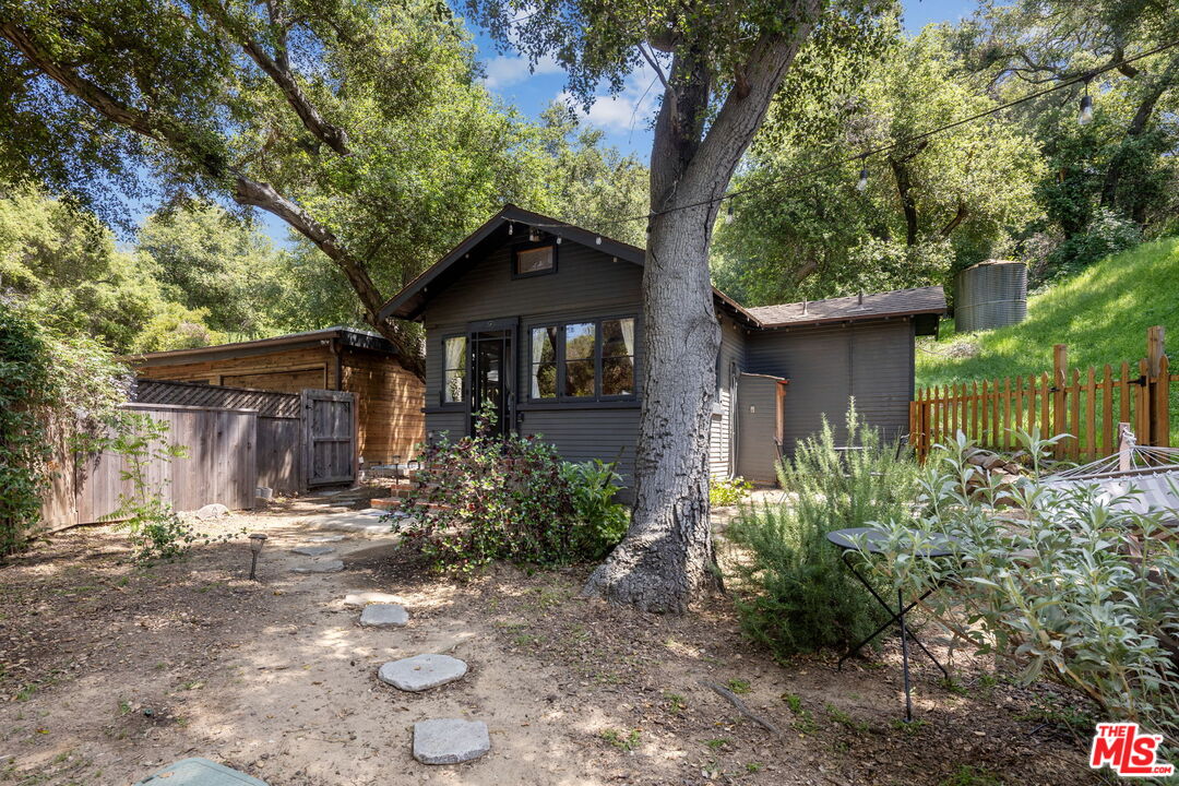 Topanga, California, 90290, United States, 4 Bedrooms Bedrooms, ,3 BathroomsBathrooms,Residential,For Sale,1795536