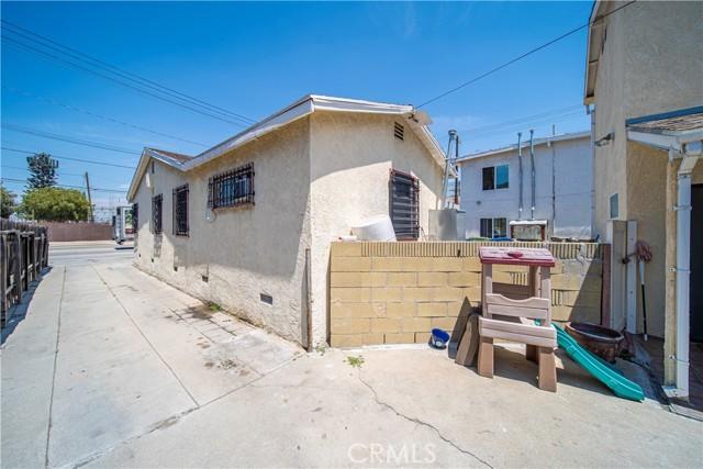 Los Angeles, California, 90002, United States, ,Residential,For Sale,1935699