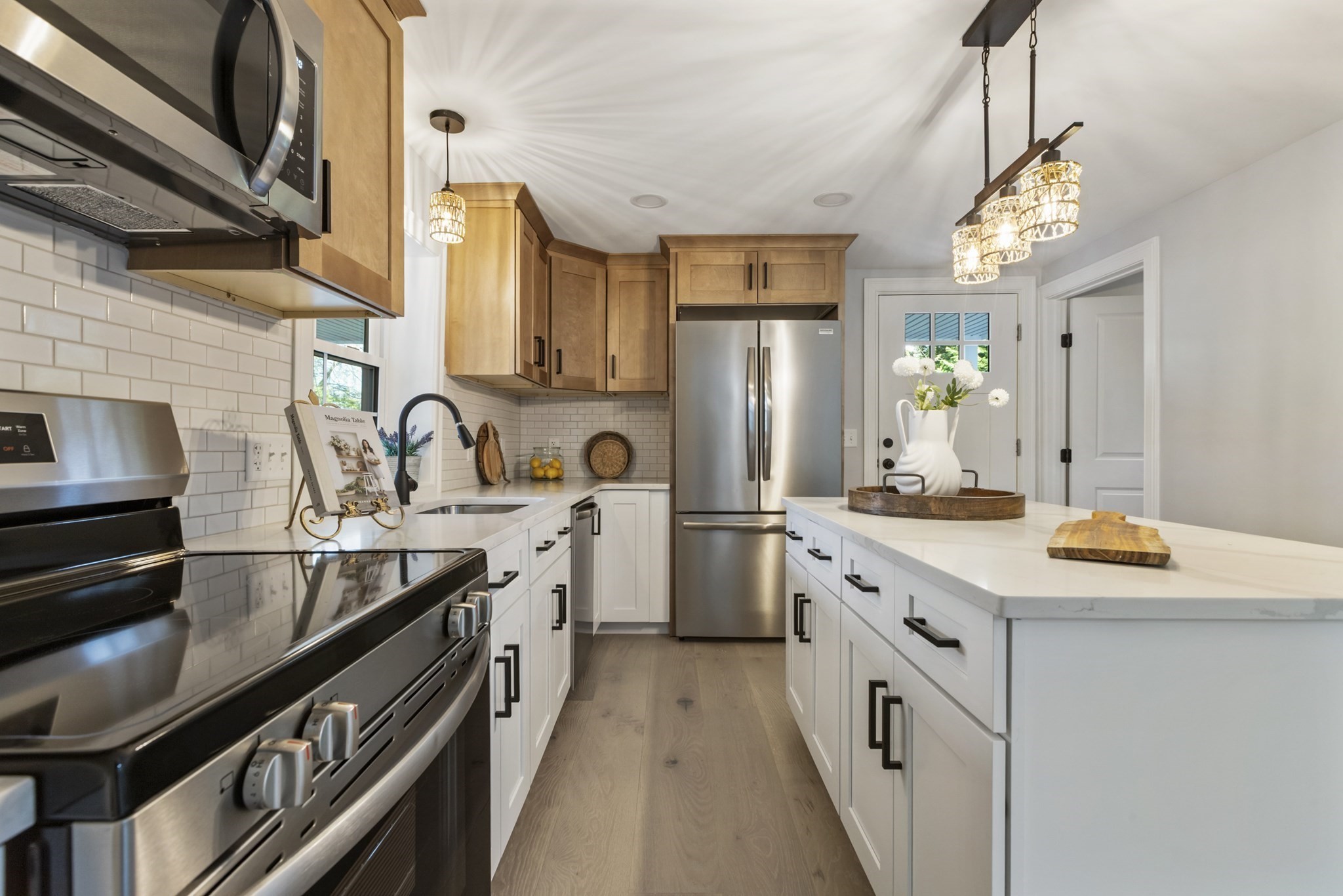 South Dartmouth, Massachusetts, 02748, United States, 4 Bedrooms Bedrooms, ,2 BathroomsBathrooms,Residential,For Sale,1977281