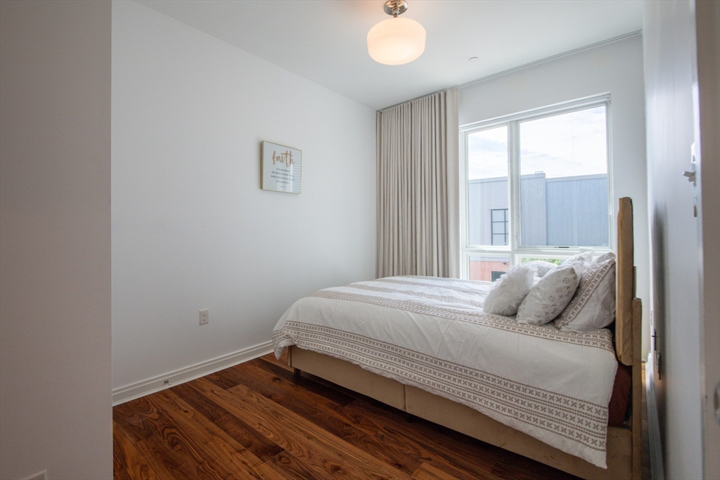 Boston, Massachusetts, 02130, United States, 3 Bedrooms Bedrooms, ,2 BathroomsBathrooms,Residential,For Sale,1885513