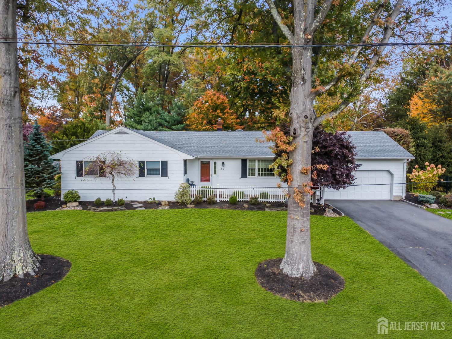 Edison, New Jersey, 08820, United States, 3 Bedrooms Bedrooms, ,2 BathroomsBathrooms,Residential,For Sale,1989177