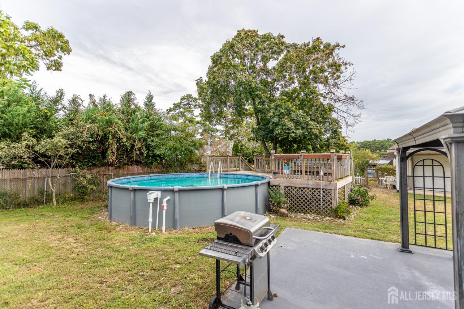 Toms River, New Jersey, 08757, United States, 4 Bedrooms Bedrooms, ,2 BathroomsBathrooms,Residential,For Sale,1982321