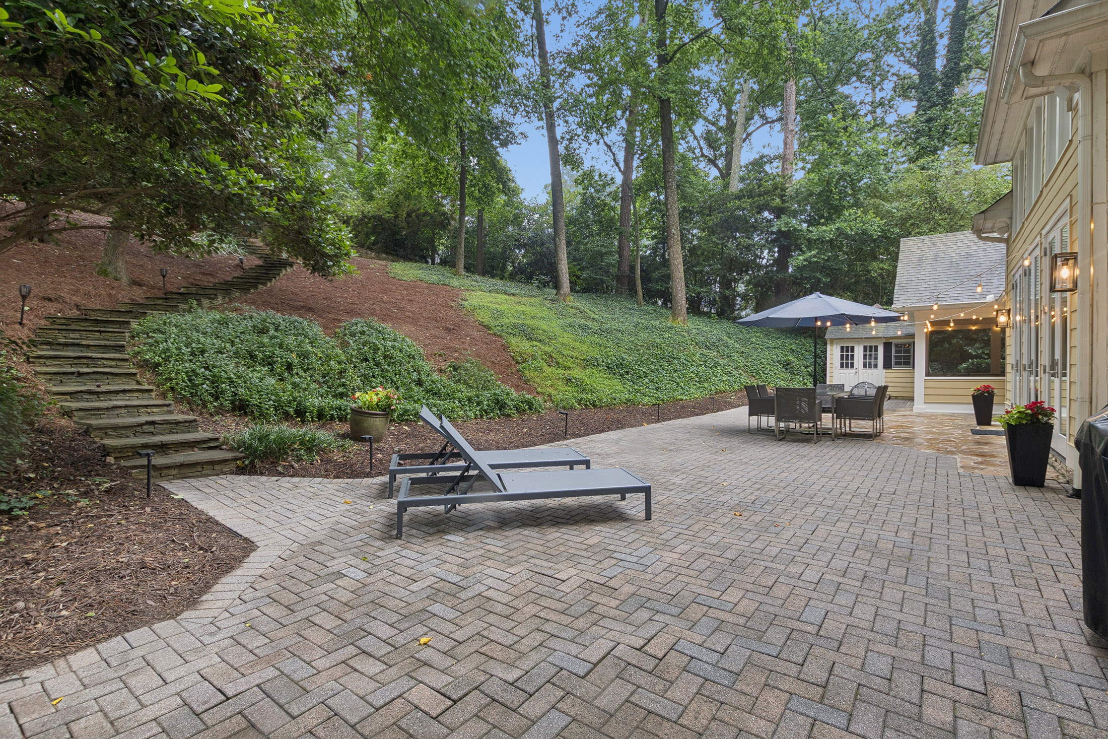  Privacy, Style, and Comfort in Coveted Buckhead Location - 物件實景