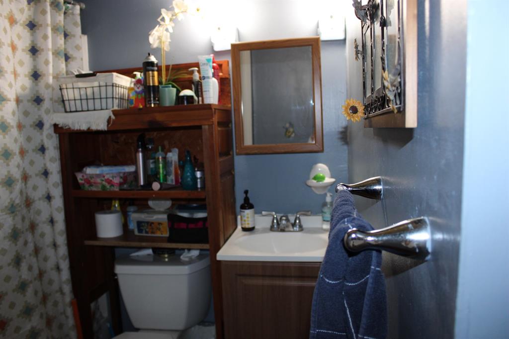 Rhinebeck, New York, 12572, United States, 5 Bedrooms Bedrooms, ,3 BathroomsBathrooms,Residential,For Sale,1982613