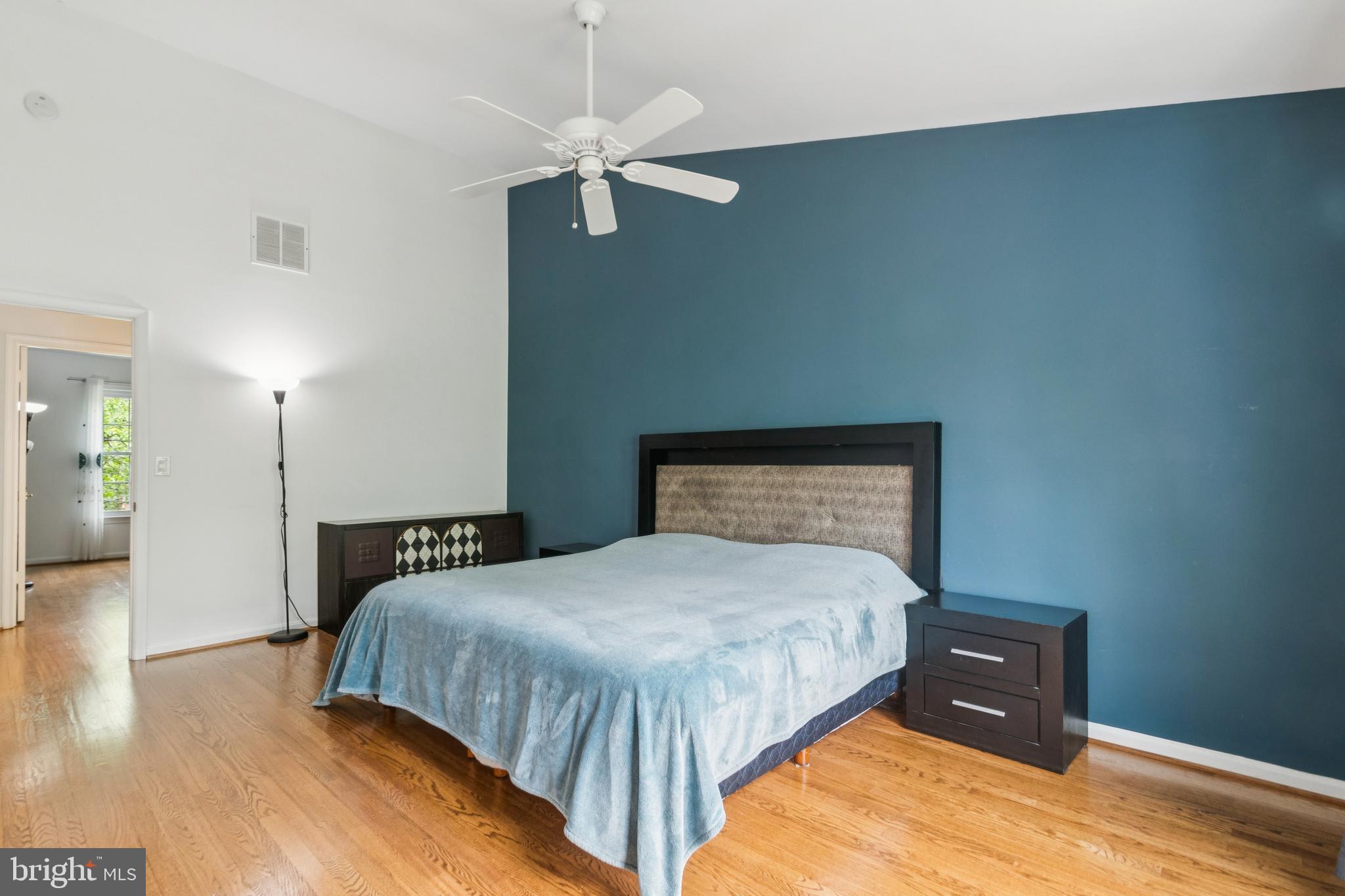 North Potomac, Maryland, 20878, United States, 3 Bedrooms Bedrooms, ,4 BathroomsBathrooms,Residential,For Sale,1923950