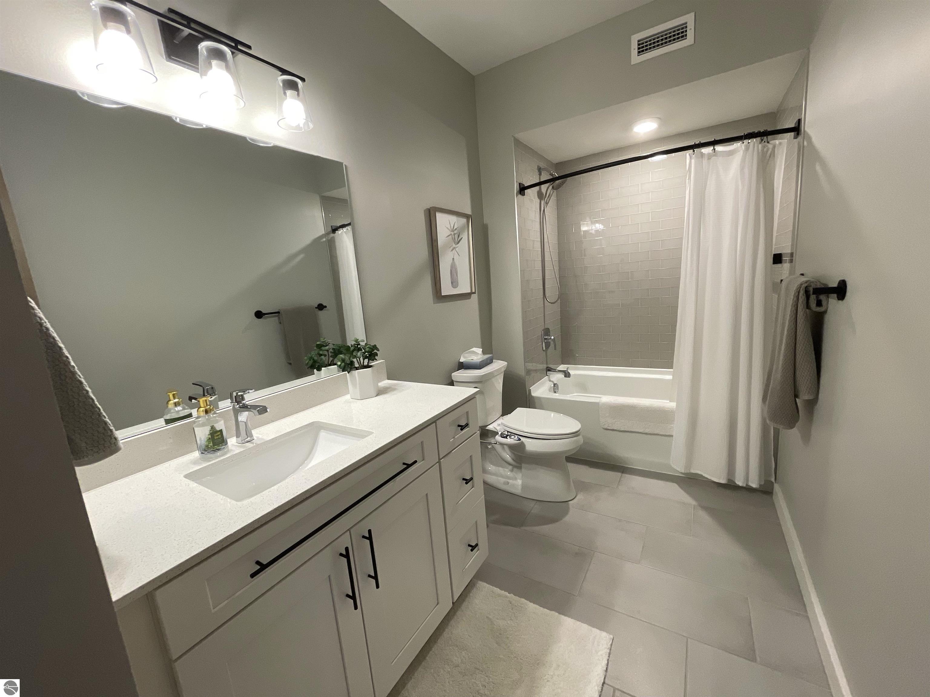 Traverse City, Michigan, 49684, United States, 2 Bedrooms Bedrooms, ,1 BathroomBathrooms,Residential,For Sale,1988617