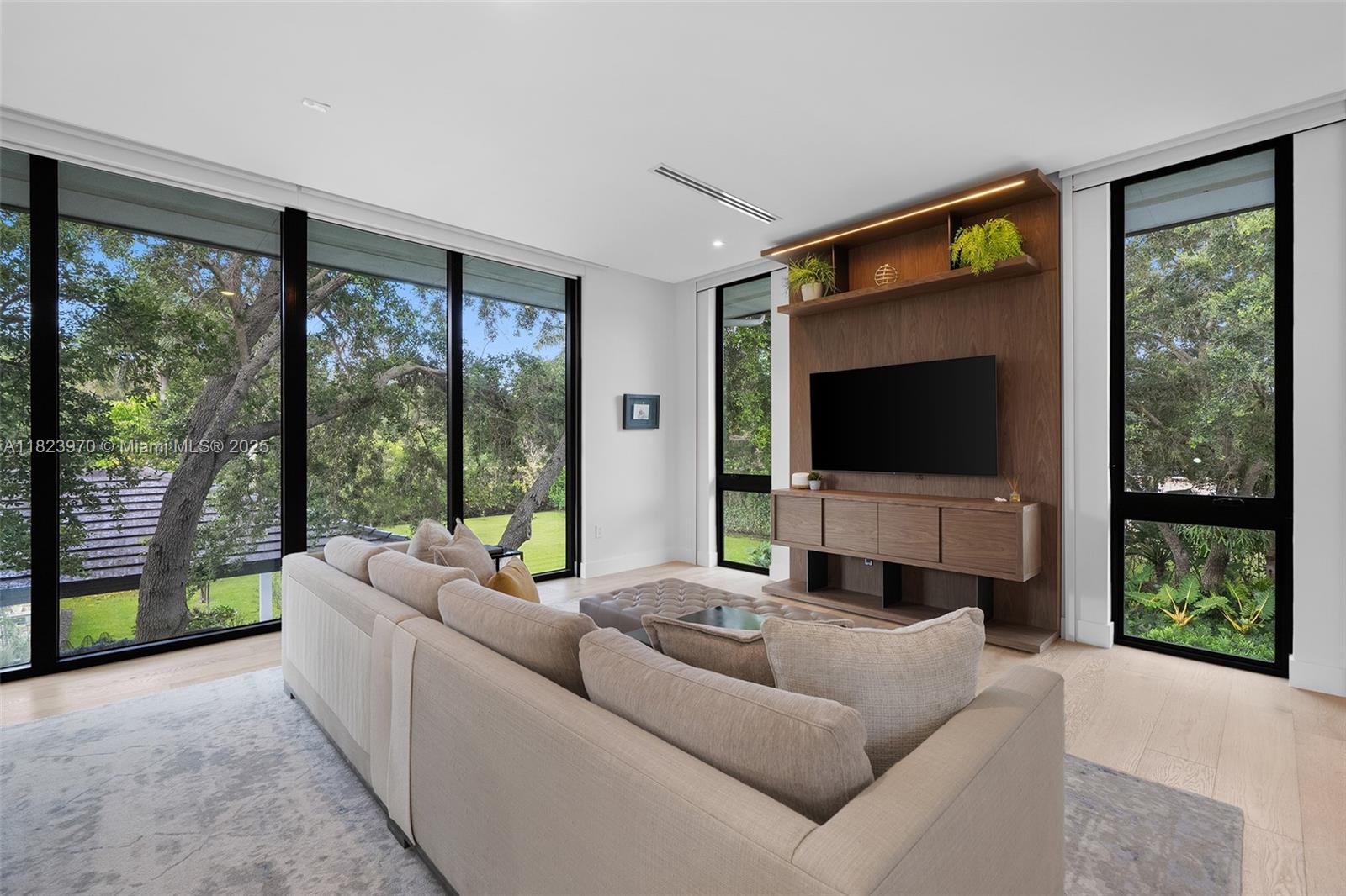Pinecrest, Florida, 33156, United States, 7 Bedrooms Bedrooms, ,9 BathroomsBathrooms,Residential,For Sale,1885152