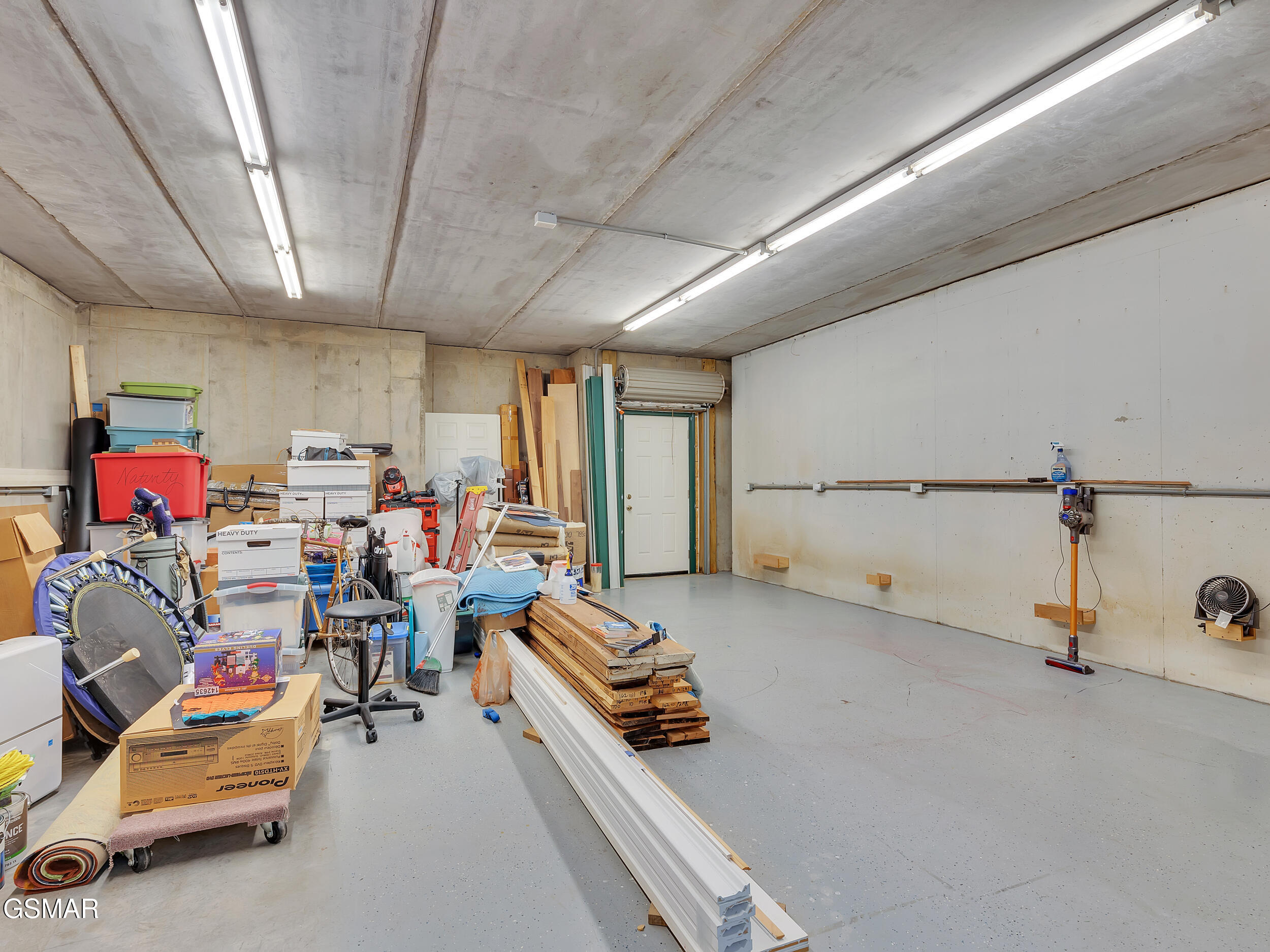 Mooresburg, Tennessee, 37811, United States, 3 Bedrooms Bedrooms, ,5 BathroomsBathrooms,Residential,For Sale,1974875