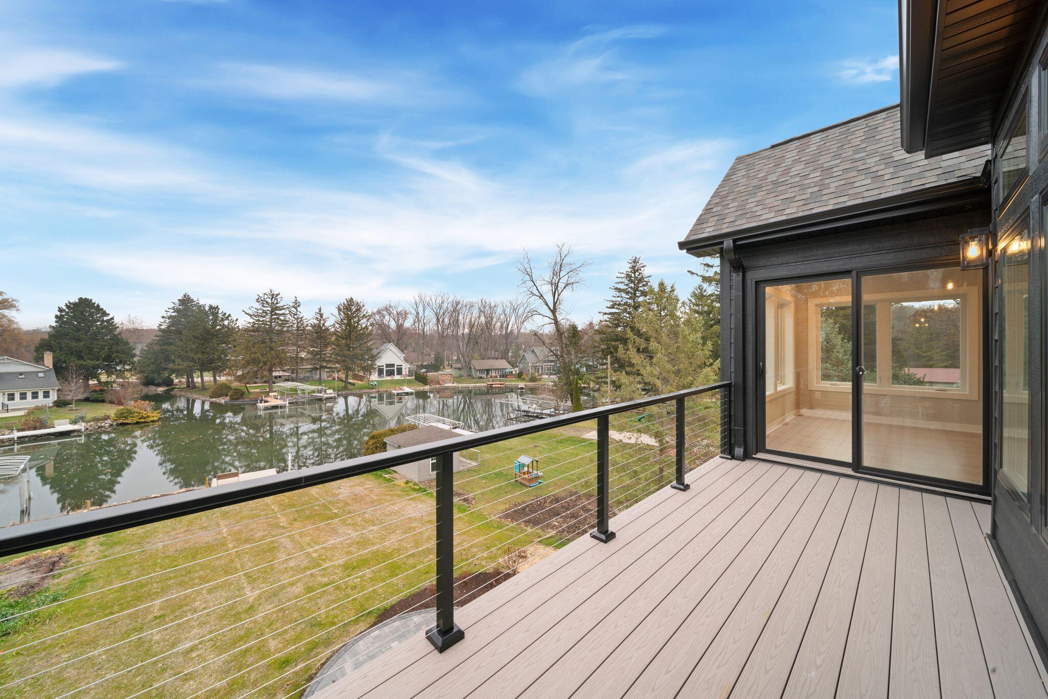 Burlington, Wisconsin, 53105, United States, 6 Bedrooms Bedrooms, ,4 BathroomsBathrooms,Residential,For Sale,2003027