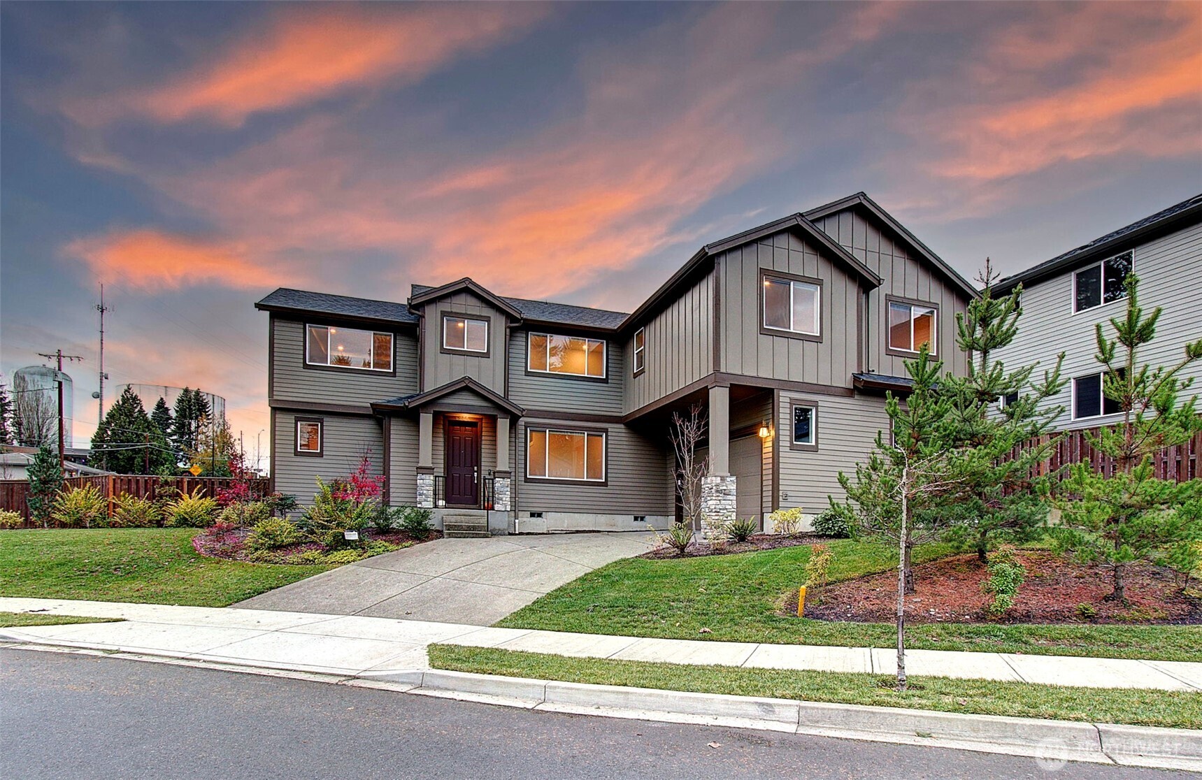 Vancouver, Washington, 98665, United States, 4 Bedrooms Bedrooms, ,3 BathroomsBathrooms,Residential,For Sale,2001006