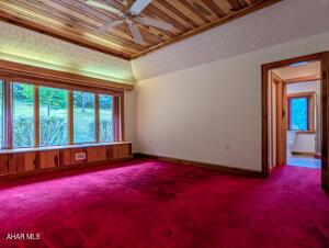 1tq5sqtifeit, Pennsylvania, 15534, United States, 3 Bedrooms Bedrooms, ,3 BathroomsBathrooms,Residential,For Sale,1947387