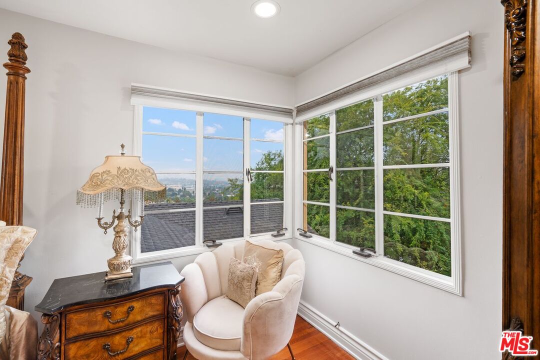 Los Angeles, California, 90027, United States, 4 Bedrooms Bedrooms, ,4 BathroomsBathrooms,Residential,For Sale,1898914