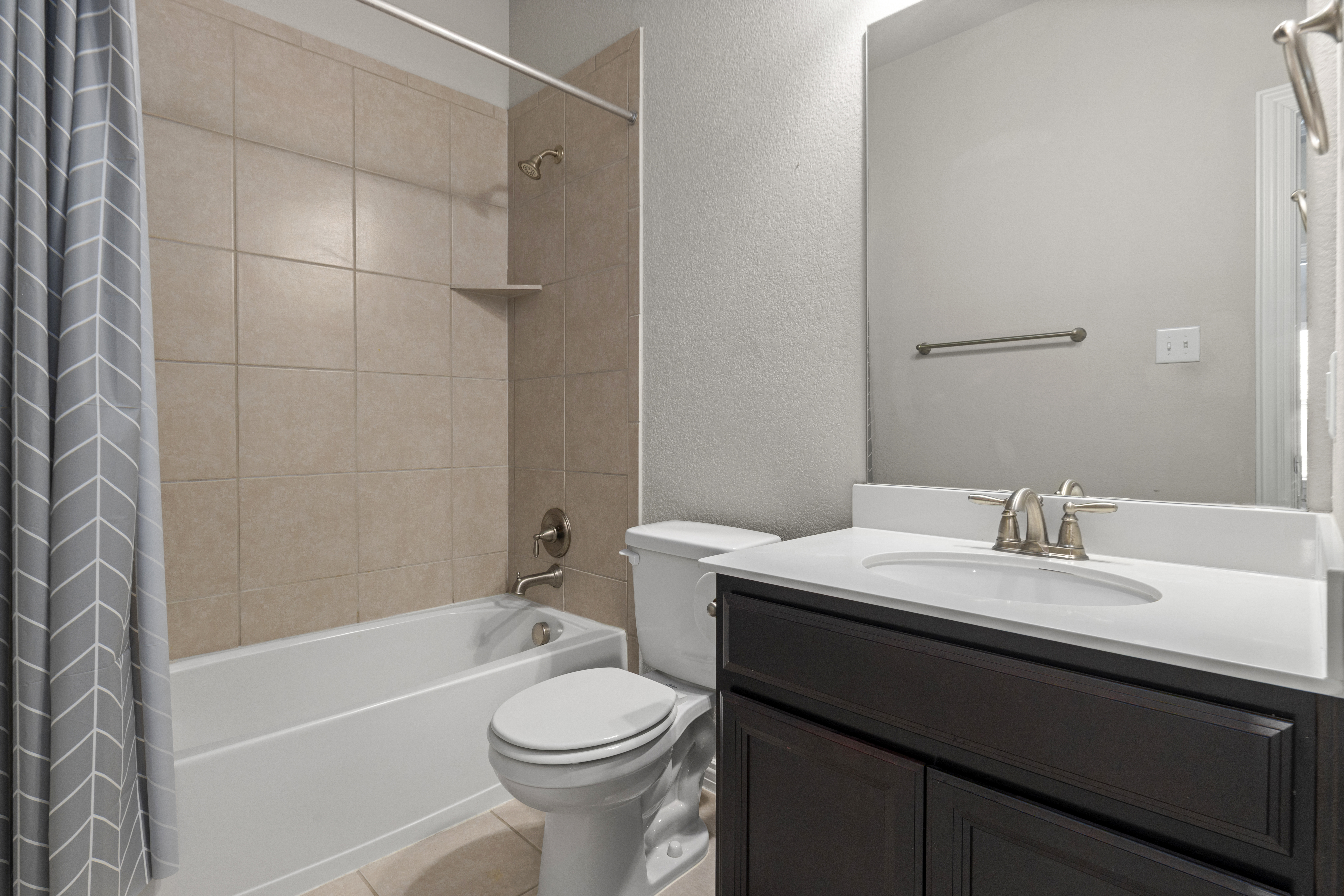  Flexible Living + Game Room in Desirable Northside ISD - 物件實景