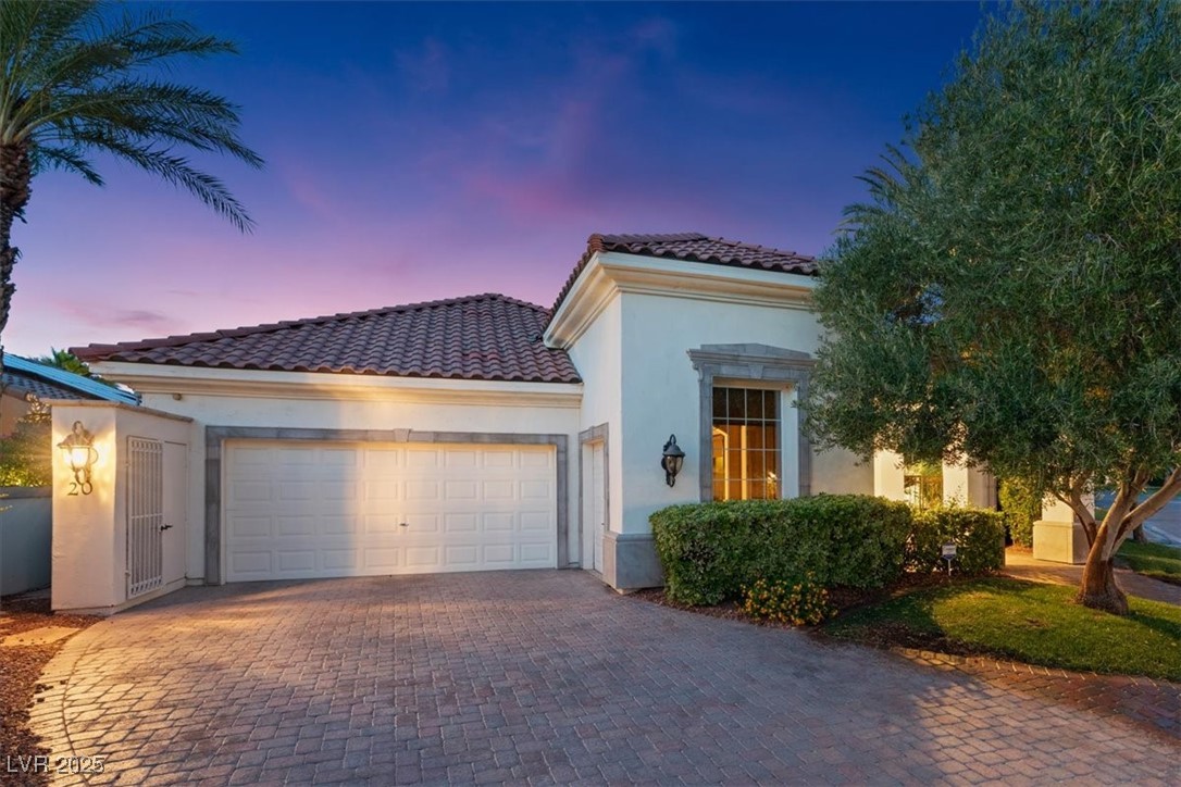 Henderson, Nevada, 89011, United States, 3 Bedrooms Bedrooms, ,4 BathroomsBathrooms,Residential,For Sale,2002027