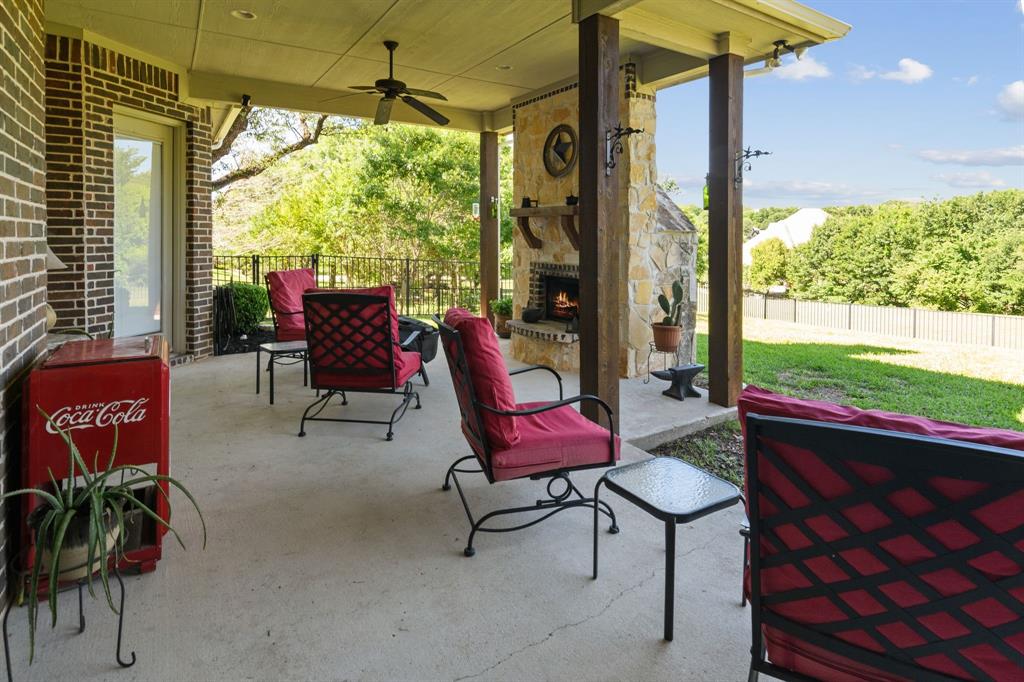 Lakeside, Texas, 76108, United States, 4 Bedrooms Bedrooms, ,3 BathroomsBathrooms,Residential,For Sale,1796738