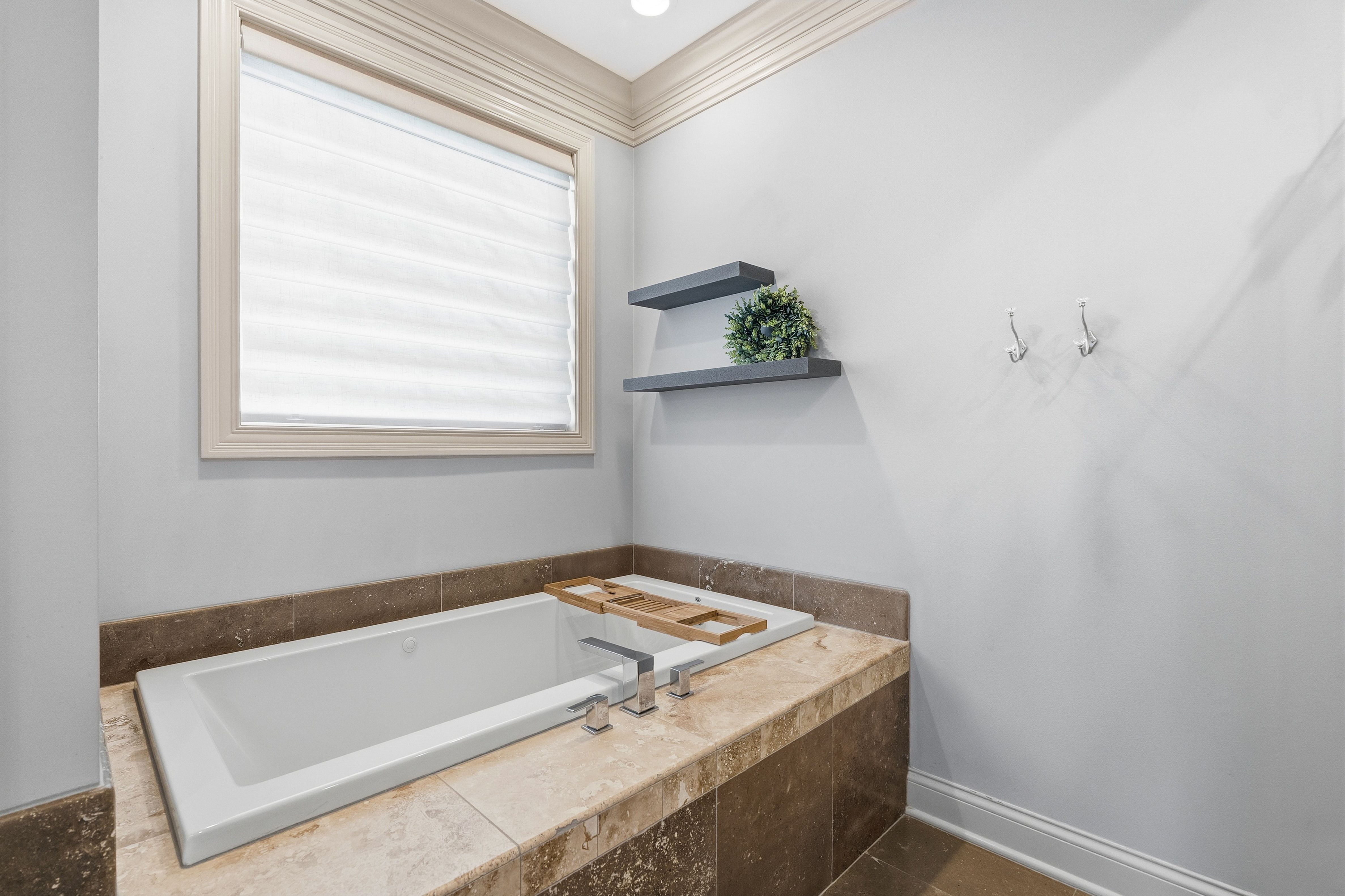  4713 Lyons View Pike, Knoxville, TN 37919 - 物件實景