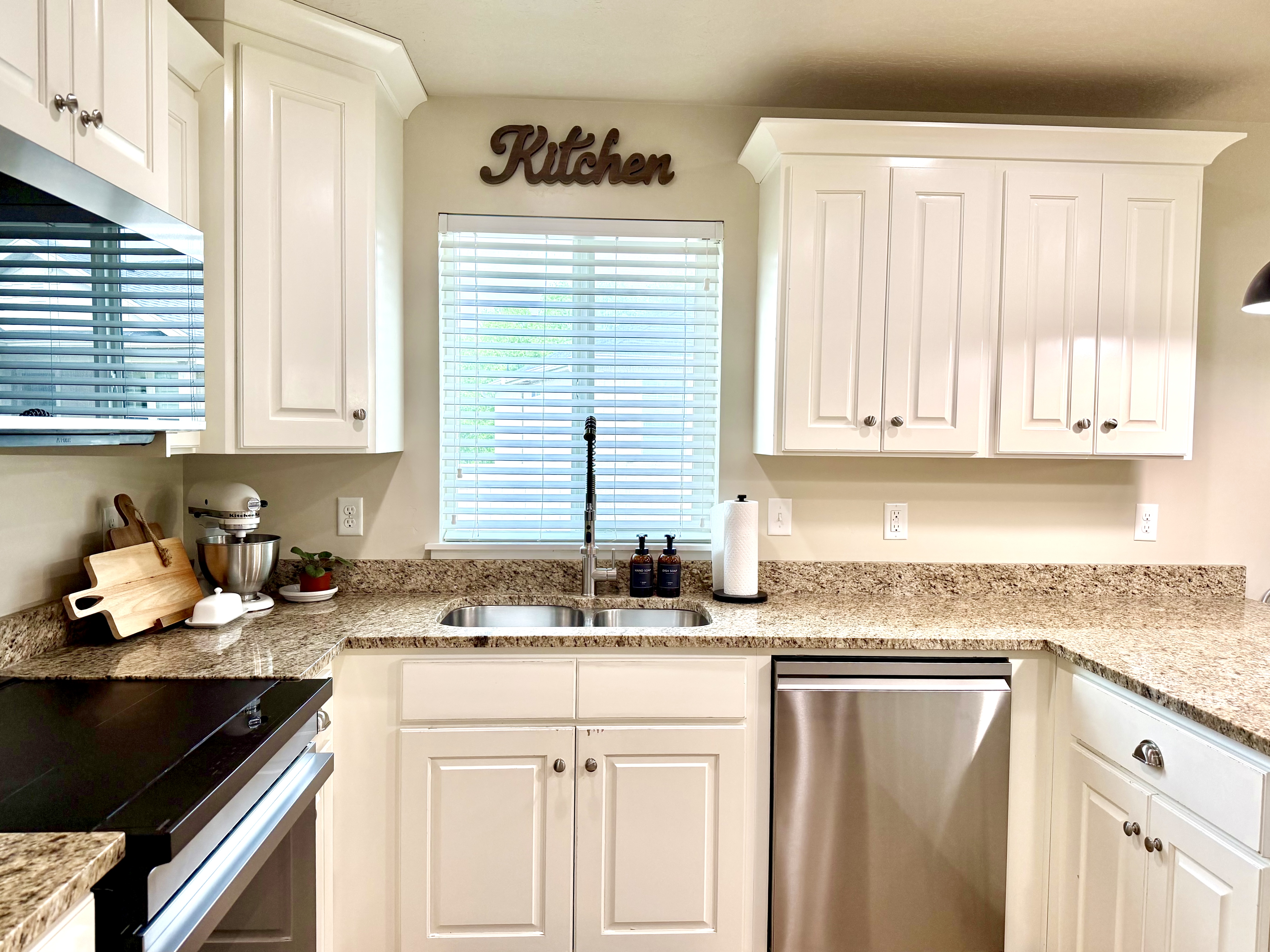 Payson, Utah, 84651, United States, 4 Bedrooms Bedrooms, ,3 BathroomsBathrooms,Residential,For Sale,2049240