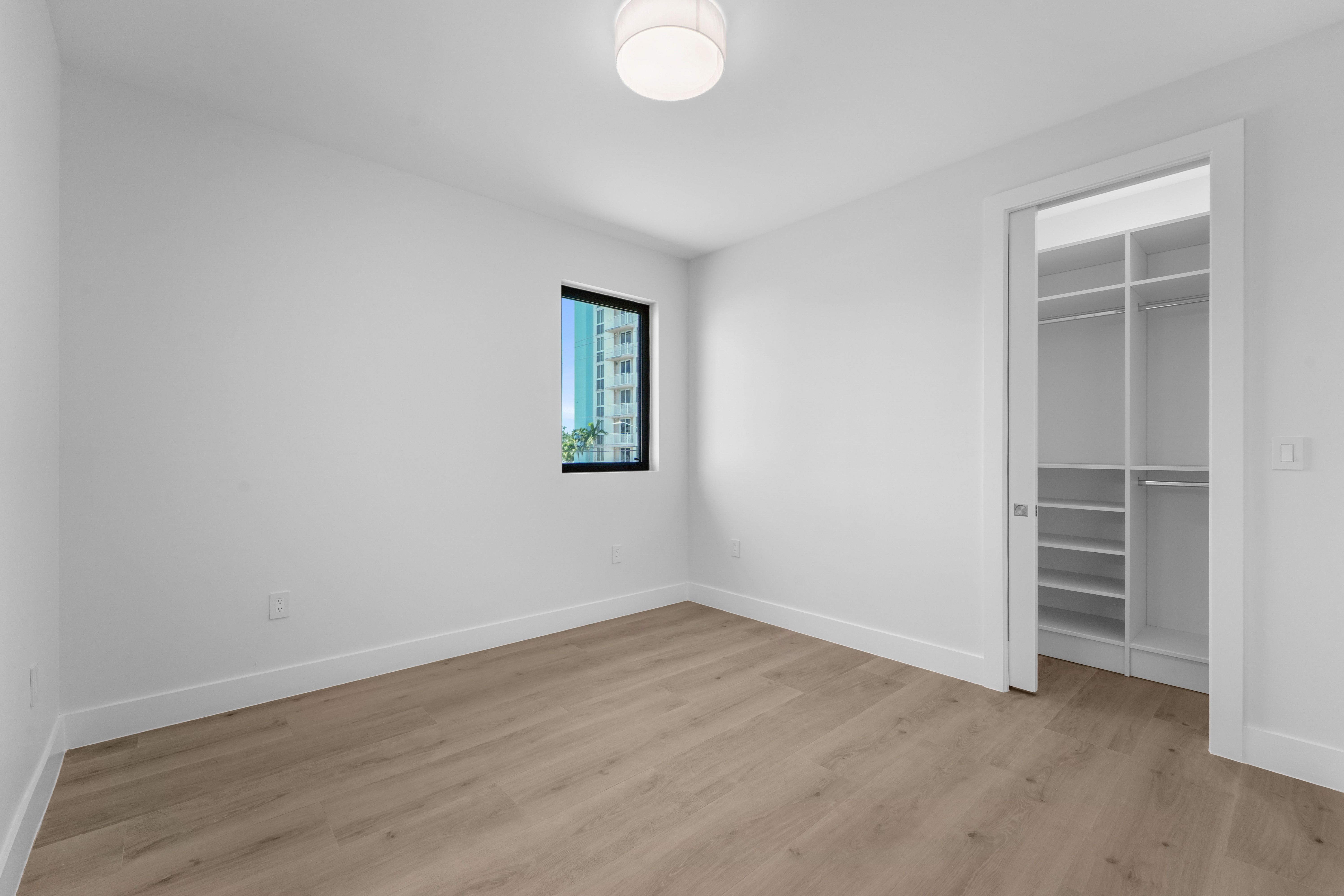  2735 SW 23rd Ter, Miami, FL, 33145 - 物件實景