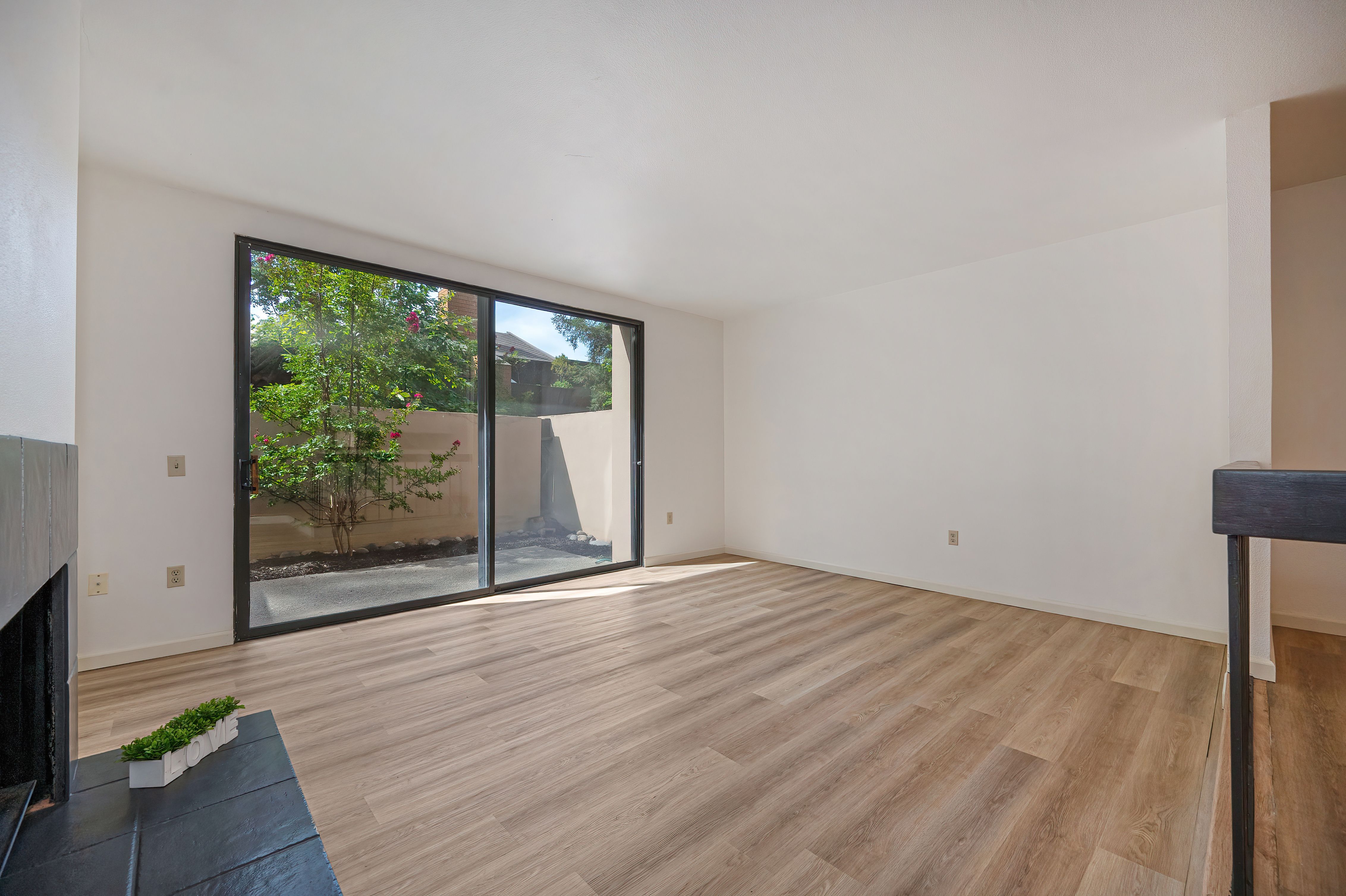  891 Woodside Lane East #2, Sacramento, CA 95825 - 物件實景