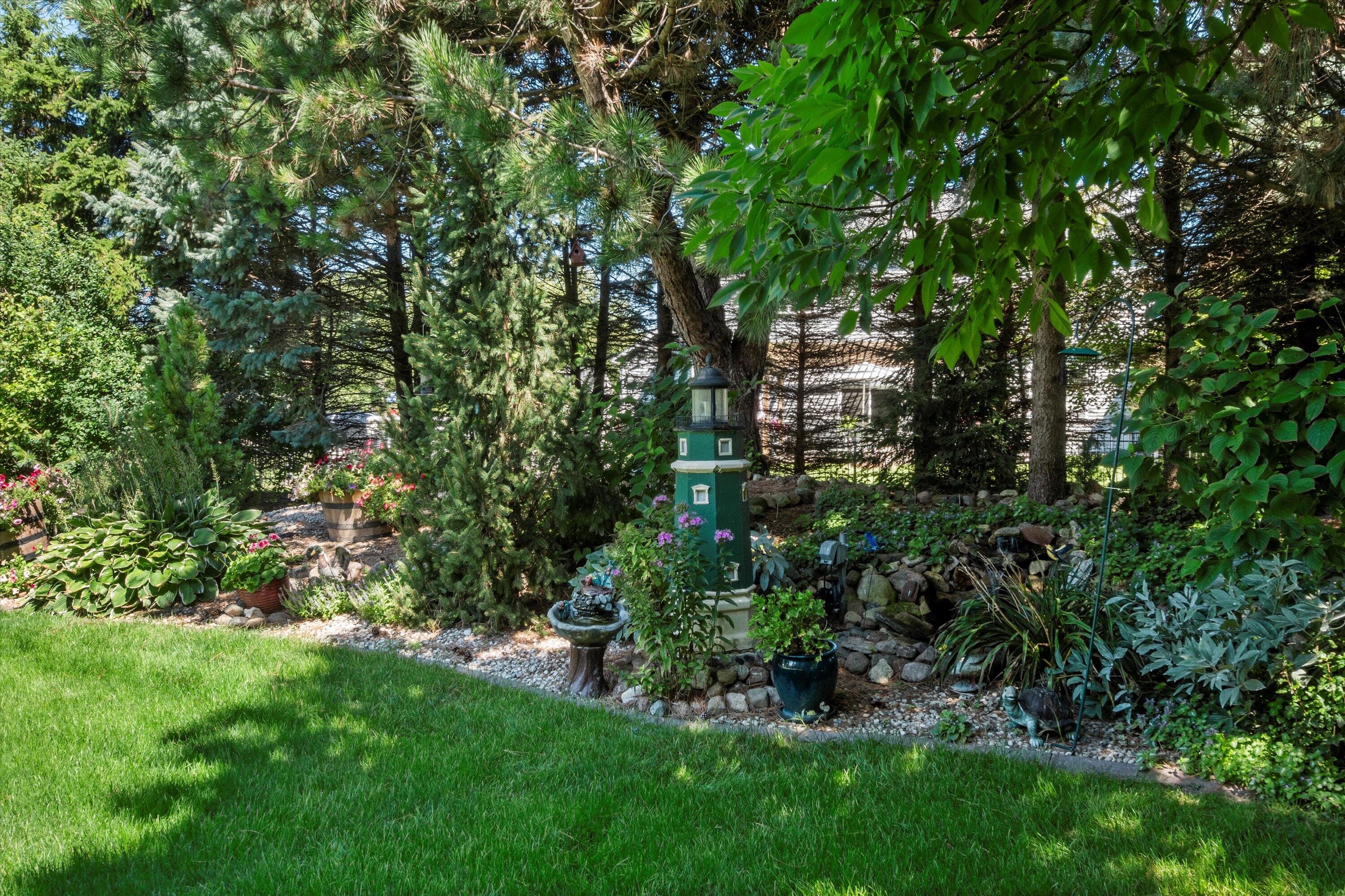 Caledonia, Wisconsin, 53402, United States, 3 Bedrooms Bedrooms, ,3 BathroomsBathrooms,Residential,For Sale,1987324