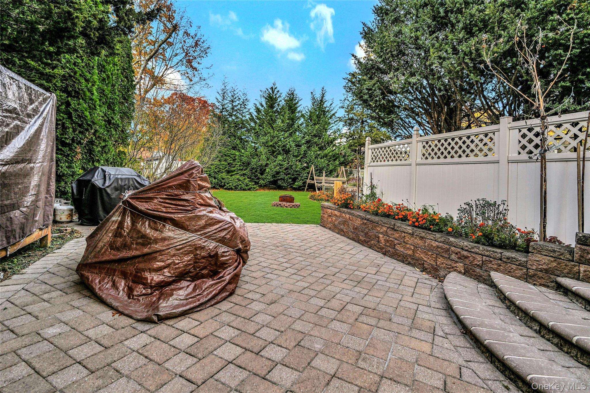 Sound Beach, New York, 11789, United States, 4 Bedrooms Bedrooms, ,2 BathroomsBathrooms,Residential,For Sale,1994513