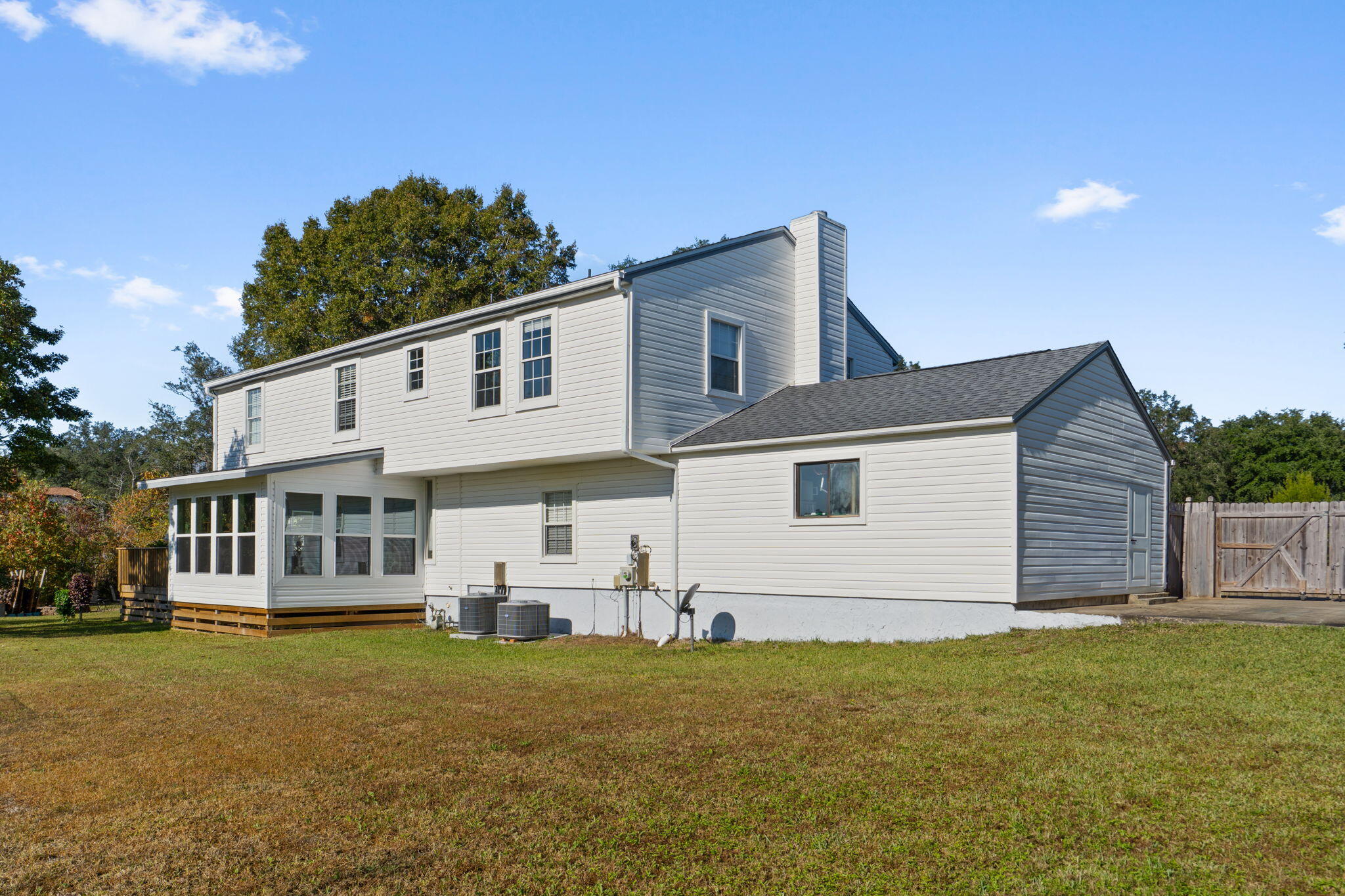 Niceville, Florida, 32578, United States, 5 Bedrooms Bedrooms, ,3 BathroomsBathrooms,Residential,For Sale,1997010