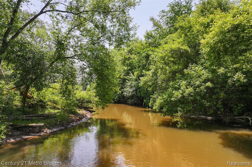 Lapeer, Michigan, 48446, United States, 4 Bedrooms Bedrooms, ,3 BathroomsBathrooms,Residential,For Sale,1982029