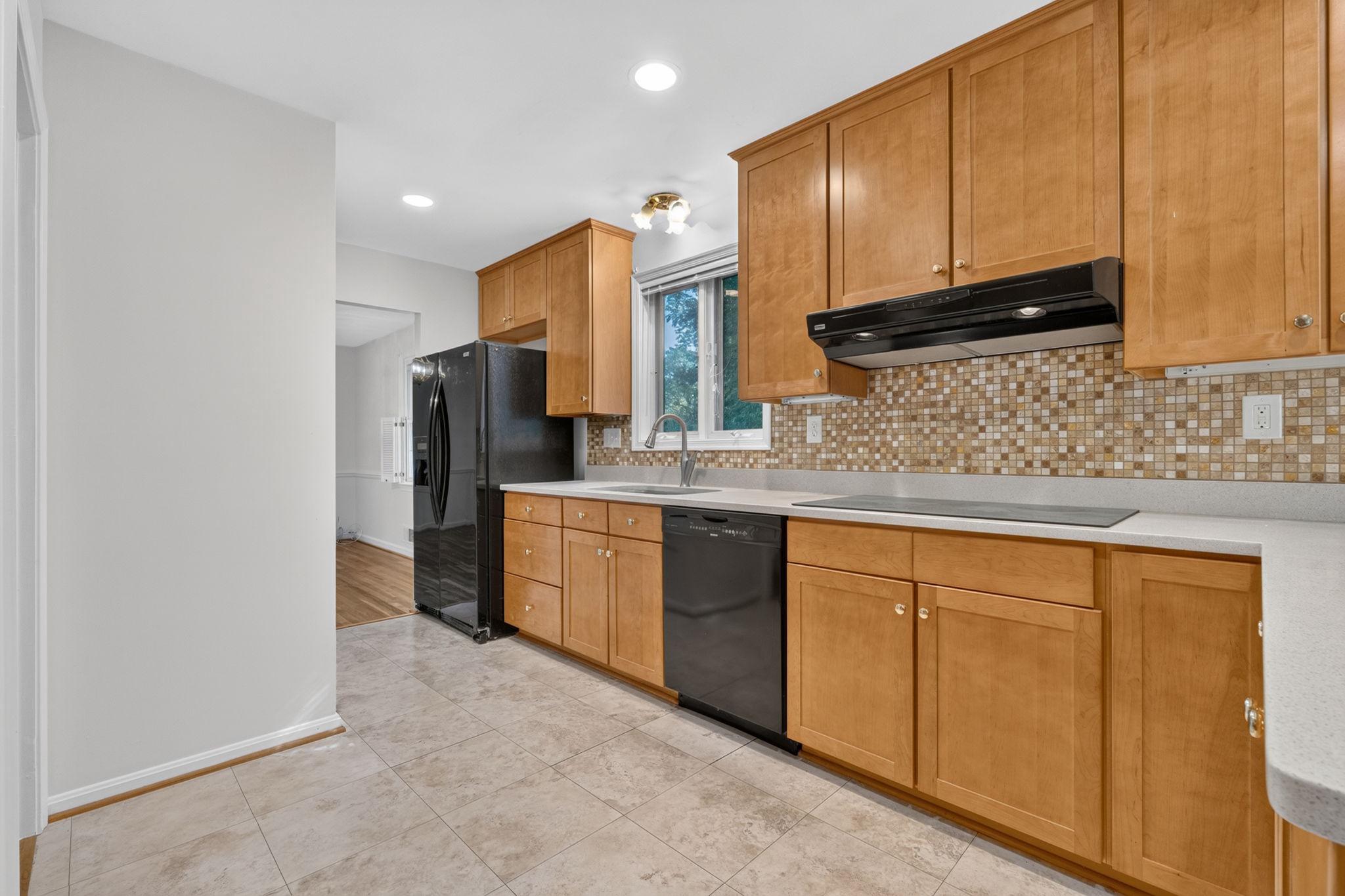  6905 Huntsman Boulevard, Springfield, VA, 22153 - 物件實景