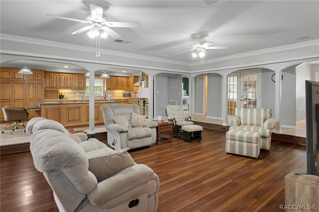 Dunnellon, Florida, 34431, United States, 4 Bedrooms Bedrooms, ,2 BathroomsBathrooms,Residential,For Sale,1920438