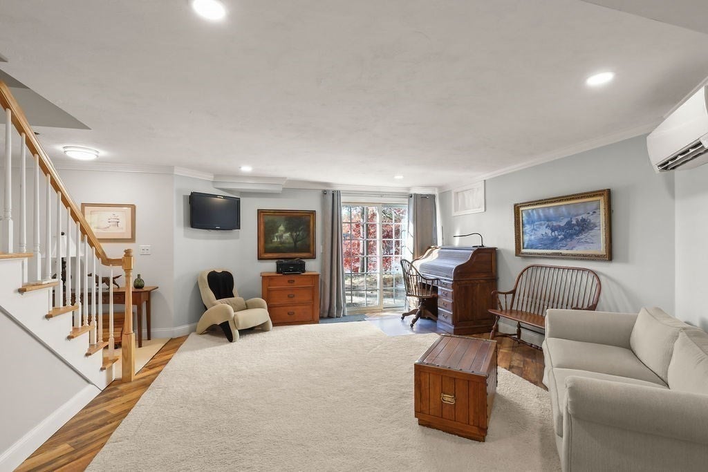 Plymouth, Massachusetts, 02360, United States, 4 Bedrooms Bedrooms, ,5 BathroomsBathrooms,Residential,For Sale,2040614