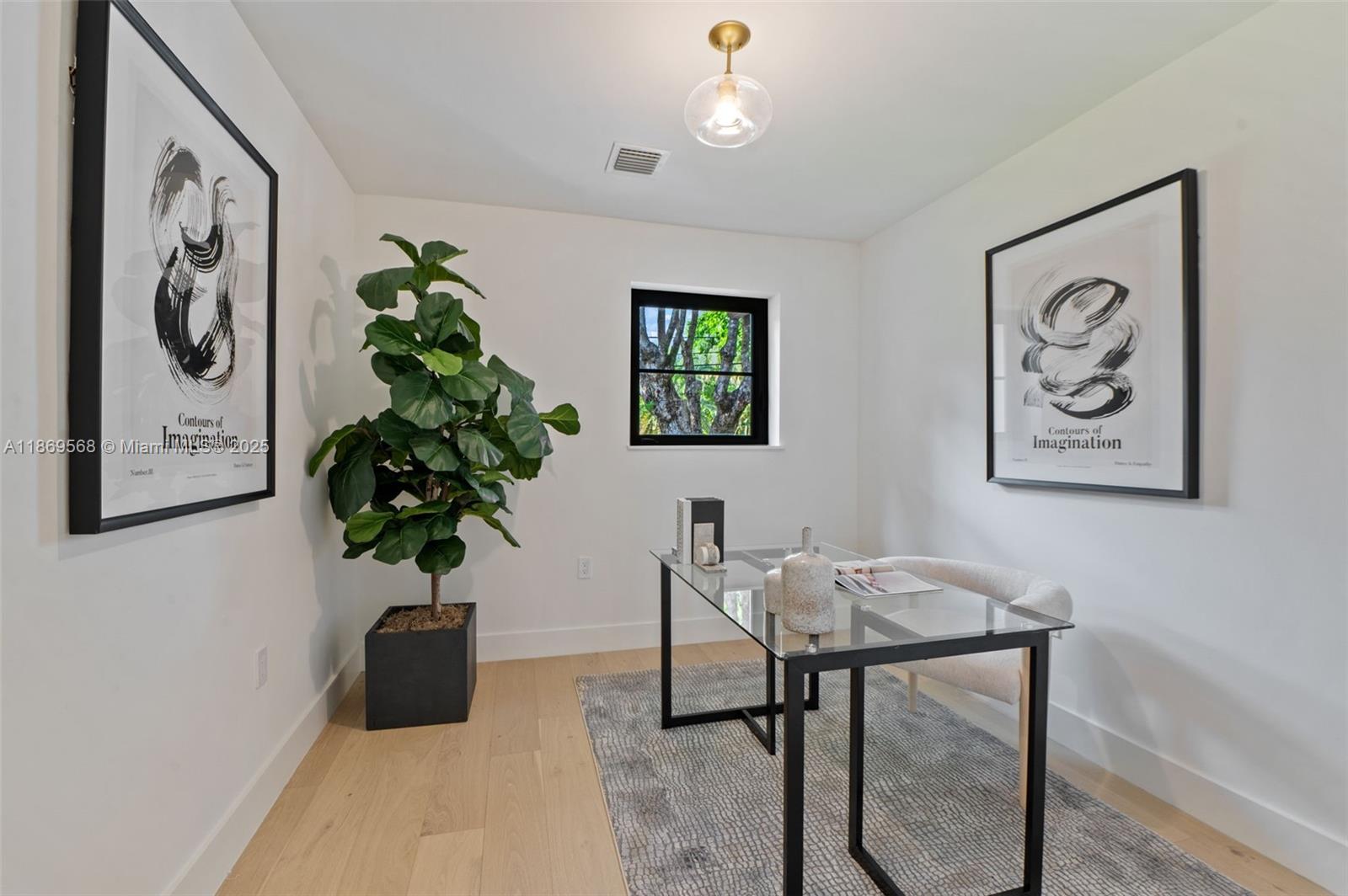 Miami, Florida, 33143, United States, 4 Bedrooms Bedrooms, ,4 BathroomsBathrooms,Residential,For Sale,1933110