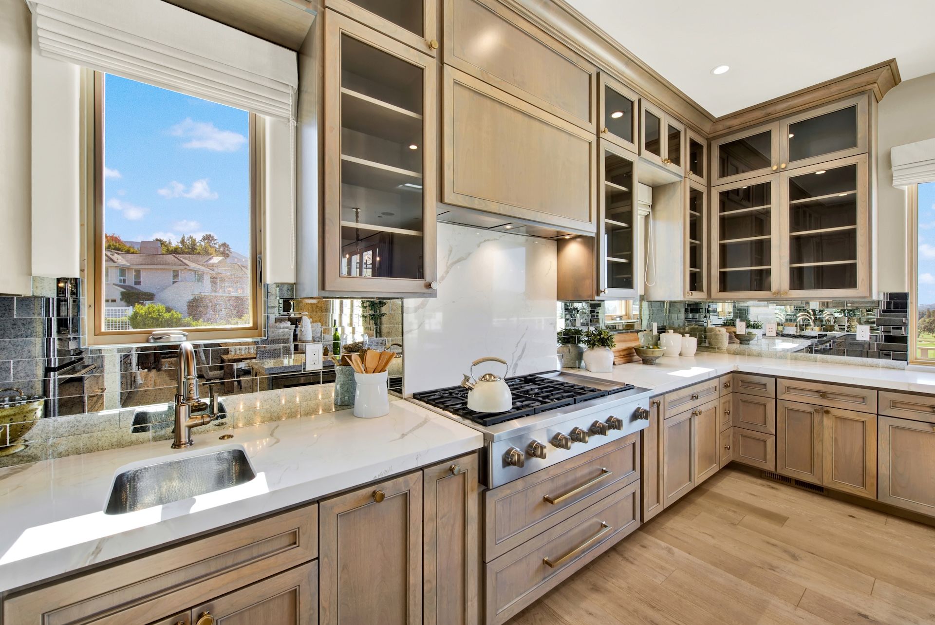  Mediterranean-Inspired Silverado Crest Home - 物件實景