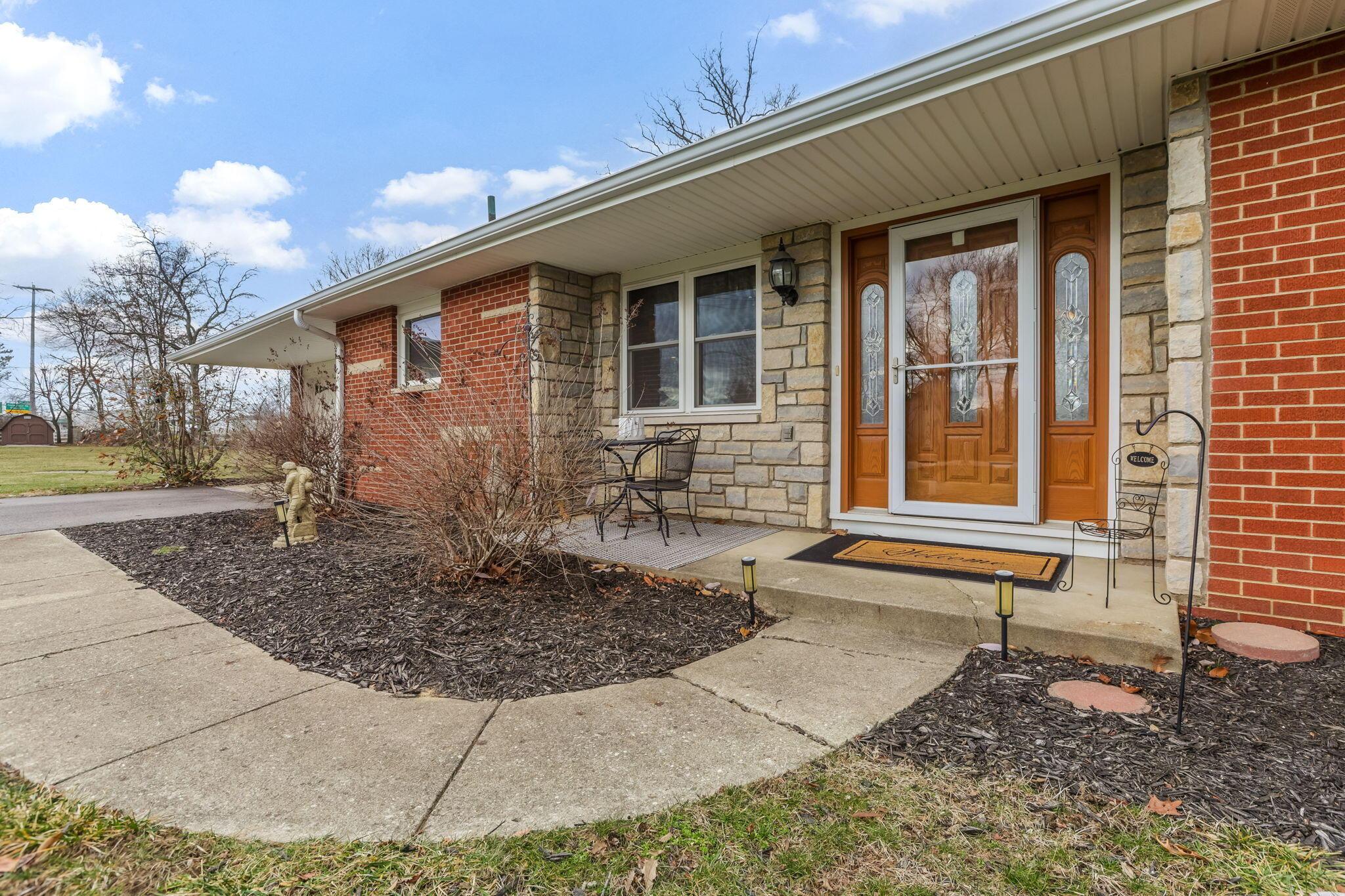 Grove City, Ohio, 43123, United States, 3 Bedrooms Bedrooms, ,3 BathroomsBathrooms,Residential,For Sale,2007789