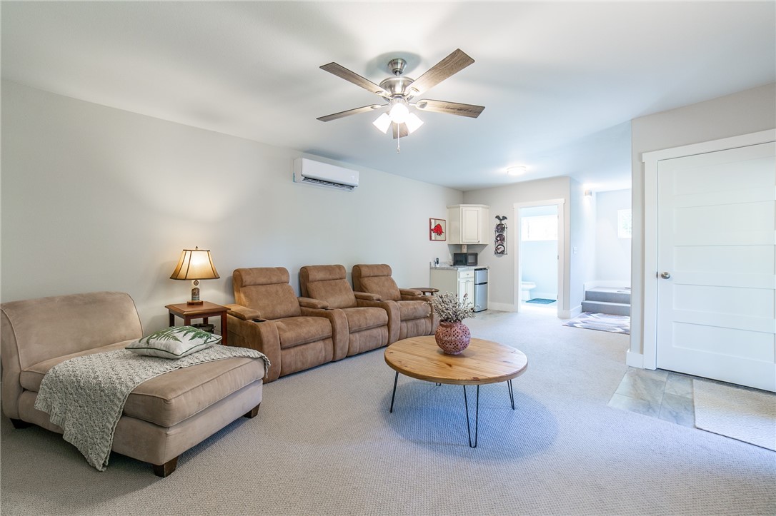 Bella Vista, Arkansas, 72714, United States, 3 Bedrooms Bedrooms, ,3 BathroomsBathrooms,Residential,For Sale,1959156