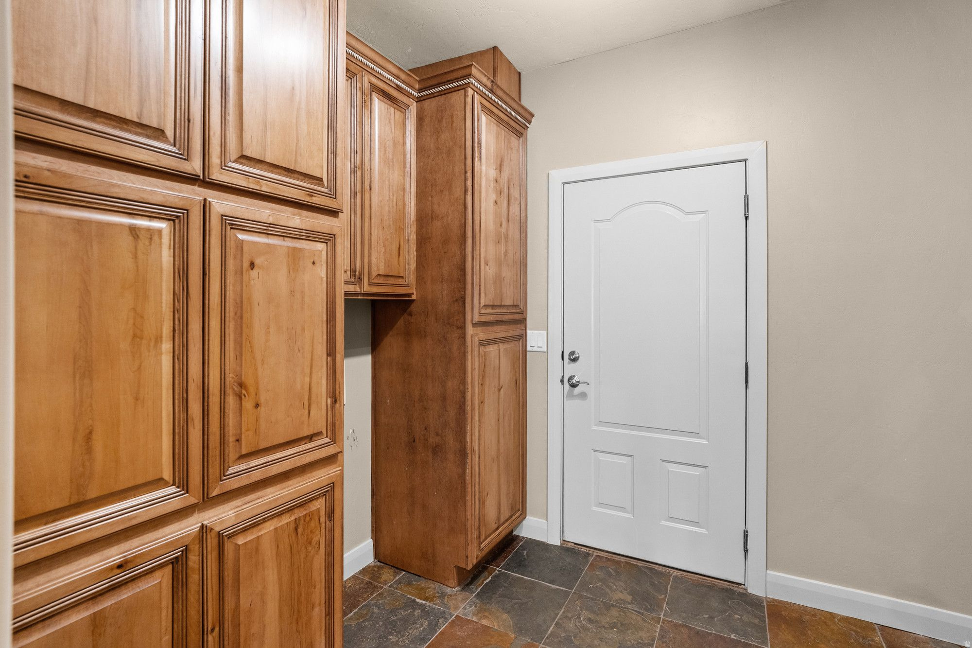 Santa Clara, Utah, 84765, United States, 4 Bedrooms Bedrooms, ,3 BathroomsBathrooms,Residential,For Sale,1992069