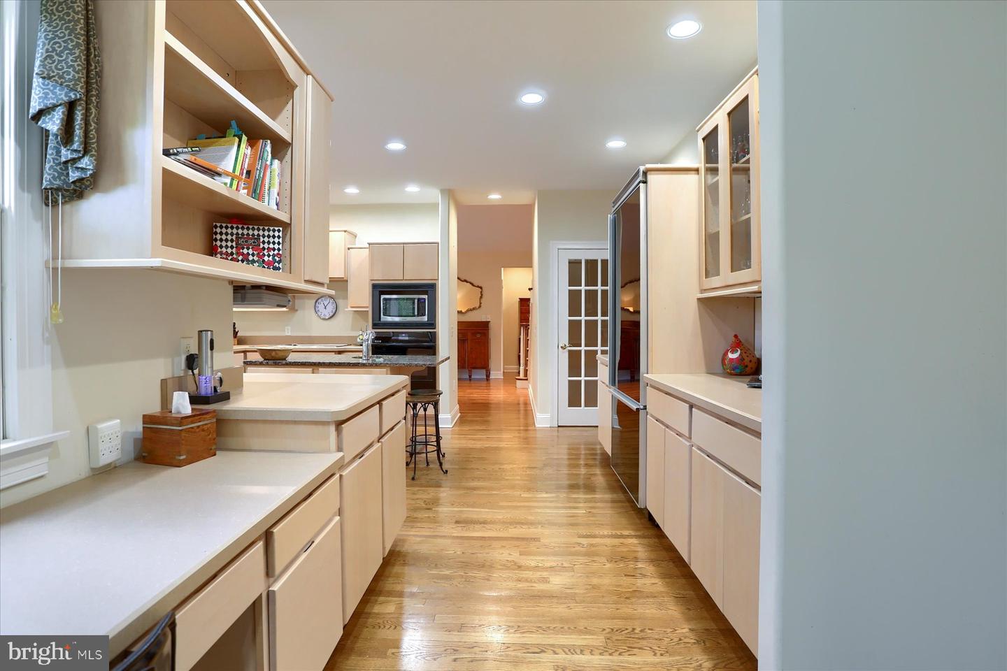 Lemoyne, Pennsylvania, 17043, United States, 5 Bedrooms Bedrooms, ,5 BathroomsBathrooms,Residential,For Sale,1942192