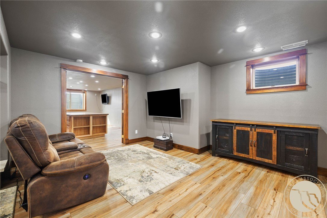 Molt, Montana, 59057, United States, 4 Bedrooms Bedrooms, ,3 BathroomsBathrooms,Residential,For Sale,1989890