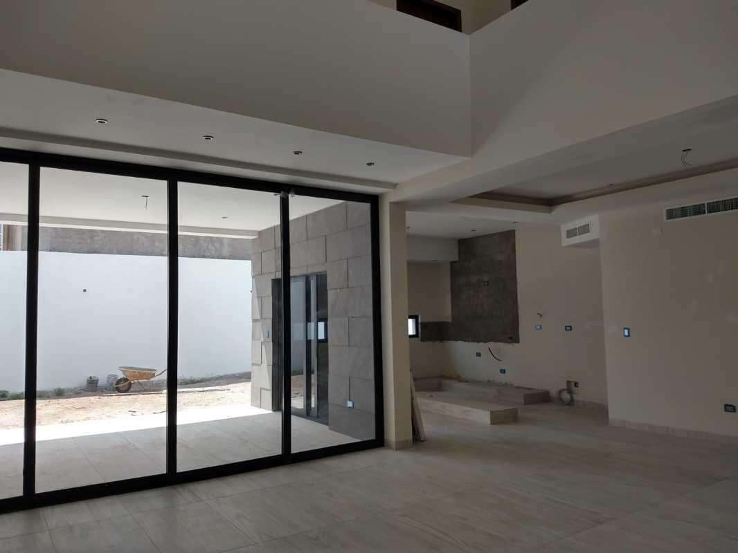 PROLONGACI?N HACIENDA DEL ROSARIO, Torreón, Coahuila de Zaragoza, 27106, Mexico, 4 Bedrooms Bedrooms, ,5 BathroomsBathrooms,Residential,For Sale,PROLONGACI?N HACIENDA DEL ROSARIO,1652963