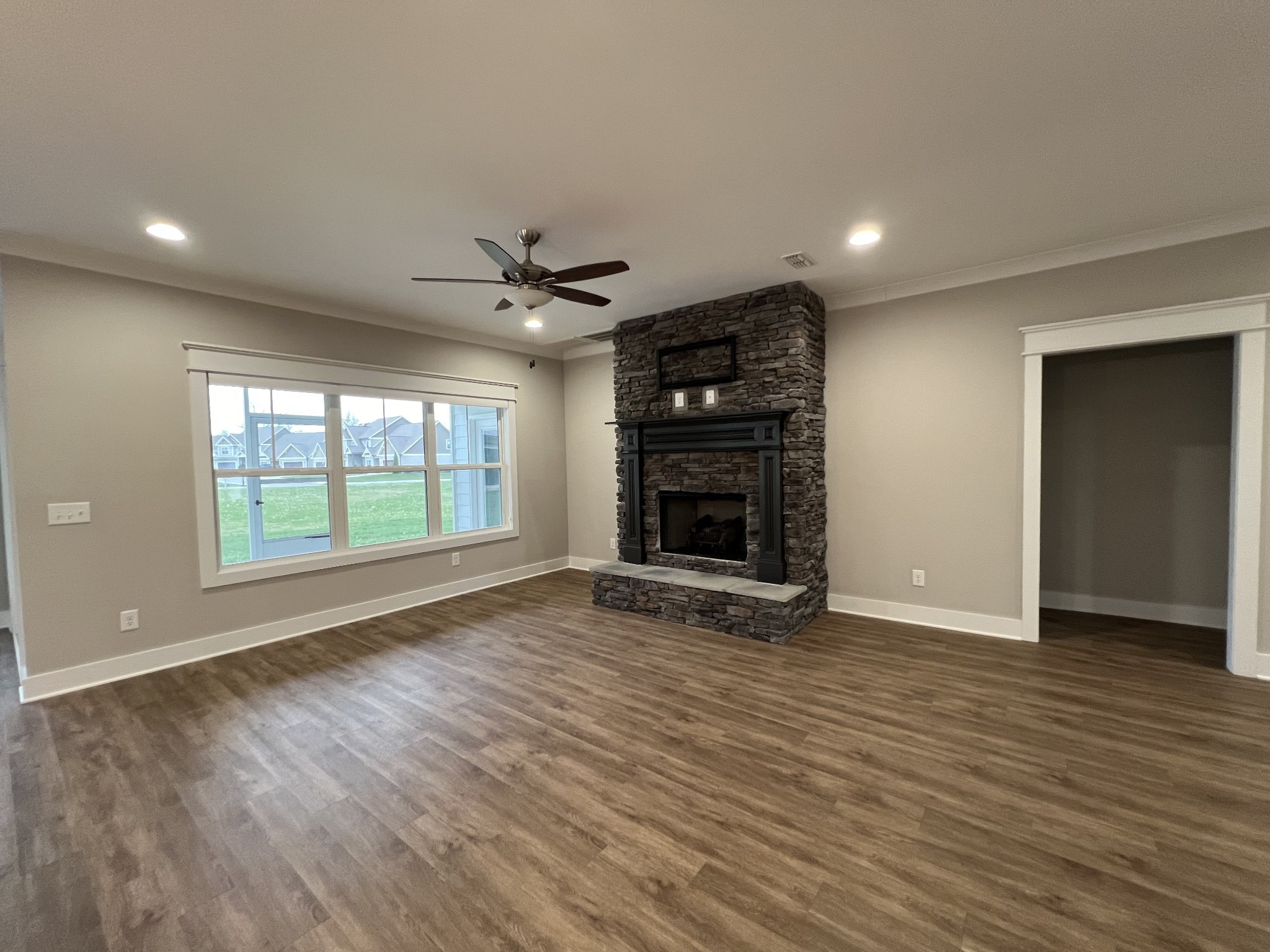 Winchester, Tennessee, 37398, United States, 4 Bedrooms Bedrooms, ,3 BathroomsBathrooms,Residential,For Sale,1980972