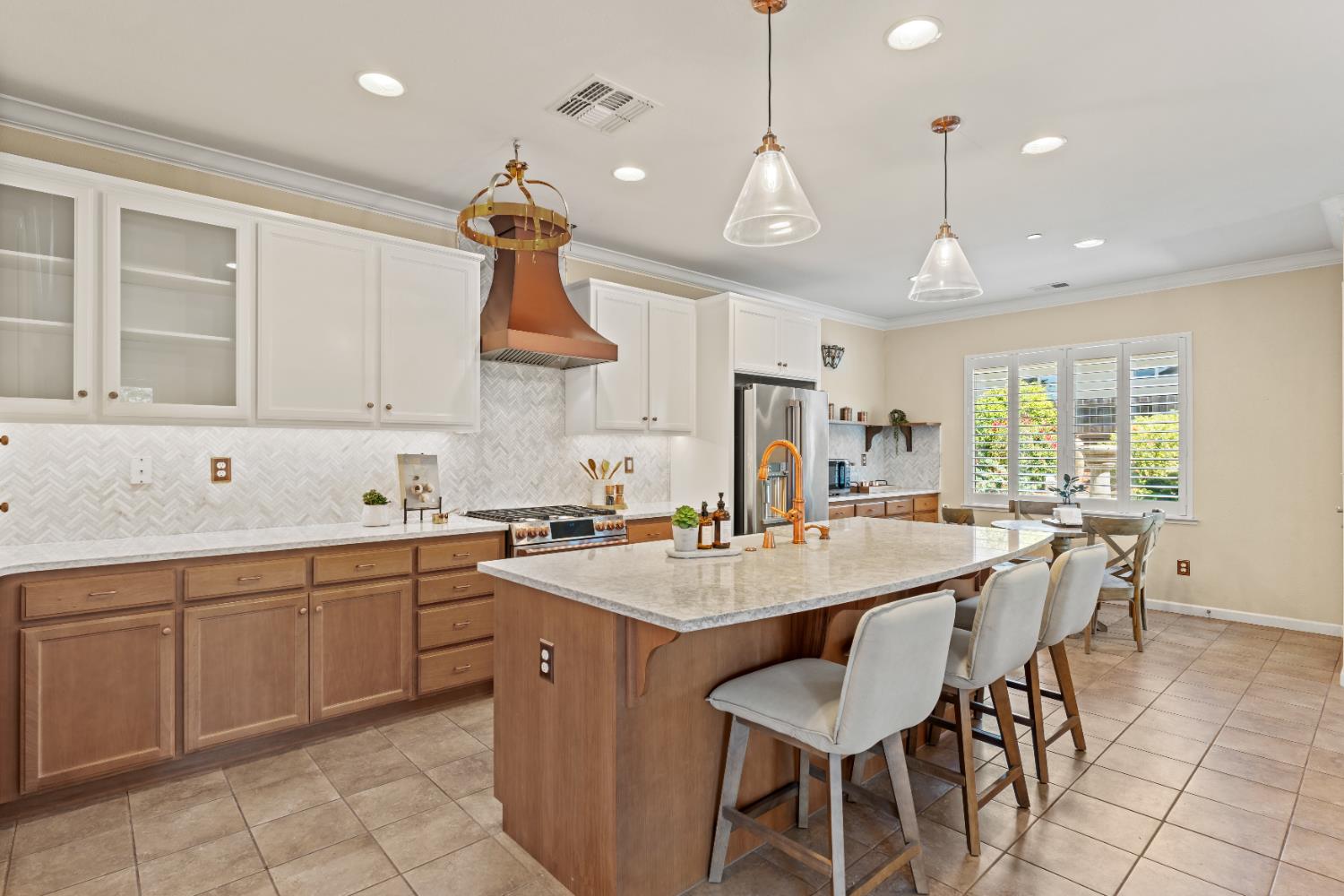 El Dorado Hills, California, 95762, United States, 3 Bedrooms Bedrooms, ,3 BathroomsBathrooms,Residential,For Sale,1932064
