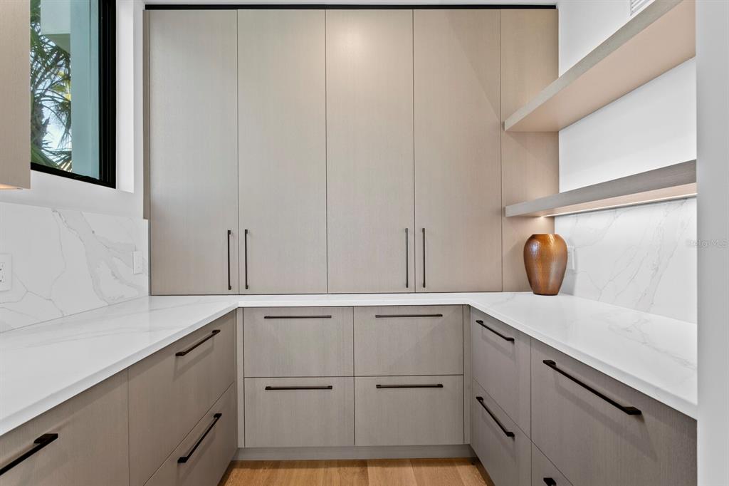 Indian Rocks Beach, Florida, 33785, United States, 8 Bedrooms Bedrooms, ,11 BathroomsBathrooms,Residential,For Sale,1997282