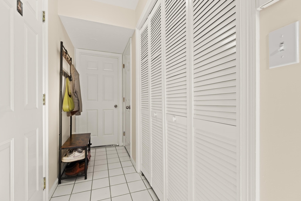 Framingham, Massachusetts, 01701, United States, 3 Bedrooms Bedrooms, ,3 BathroomsBathrooms,Residential,For Sale,1968924